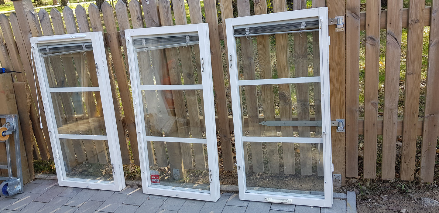 ARTIKELNUMMER 119  1 st. B56. H111.5. Kopplade. Äkta spröjs. 1000kr 