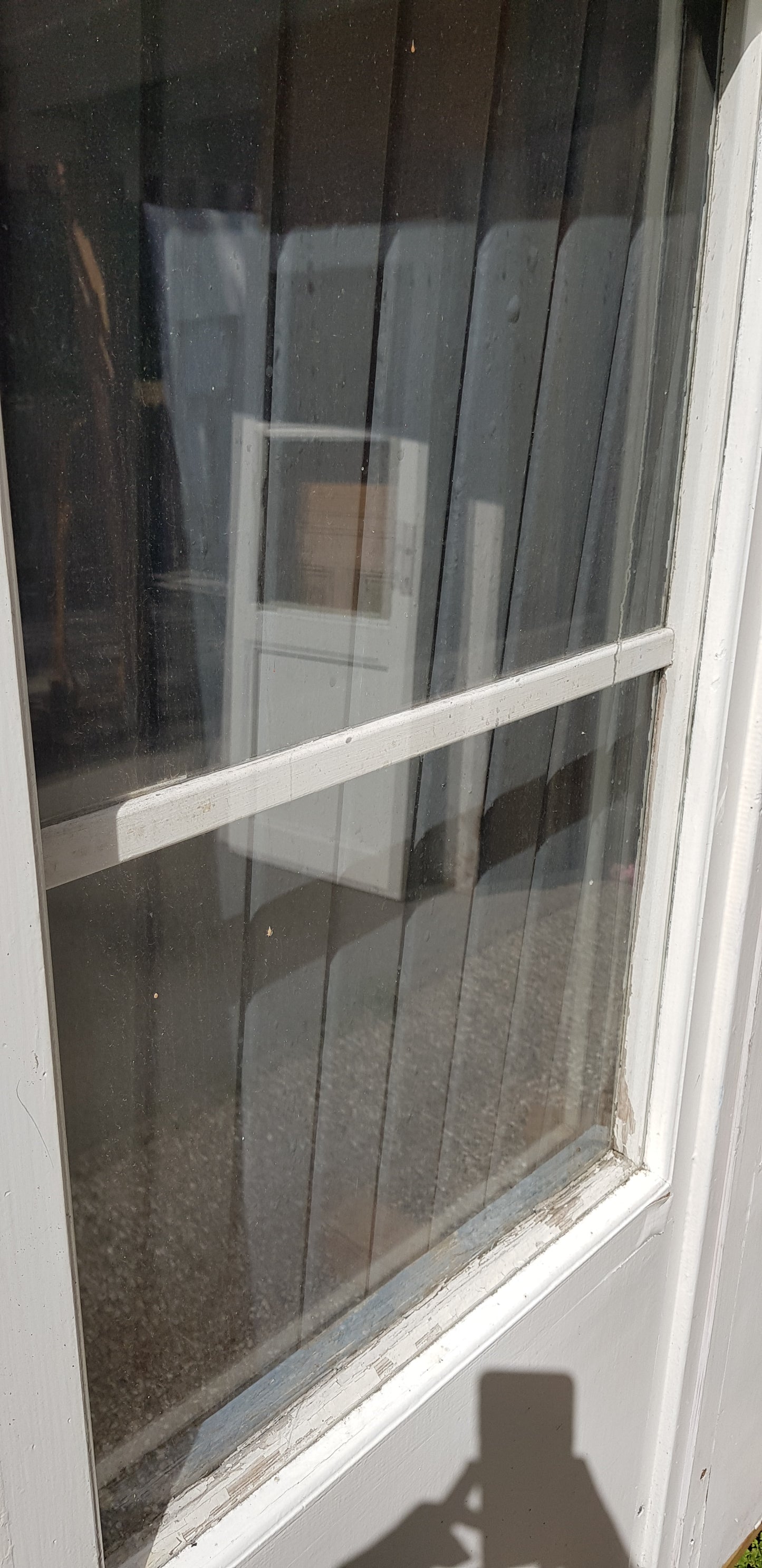 *Fin dubbel gammal kopplad altandörr med nytillverkad karm, Bredd 143.5 cm Höjd 167 cm tjocklek 10 cm Pris dörr : 5000 kr Pris nytillverkad karm: 1000 kr ARTIKELNUMMER 257