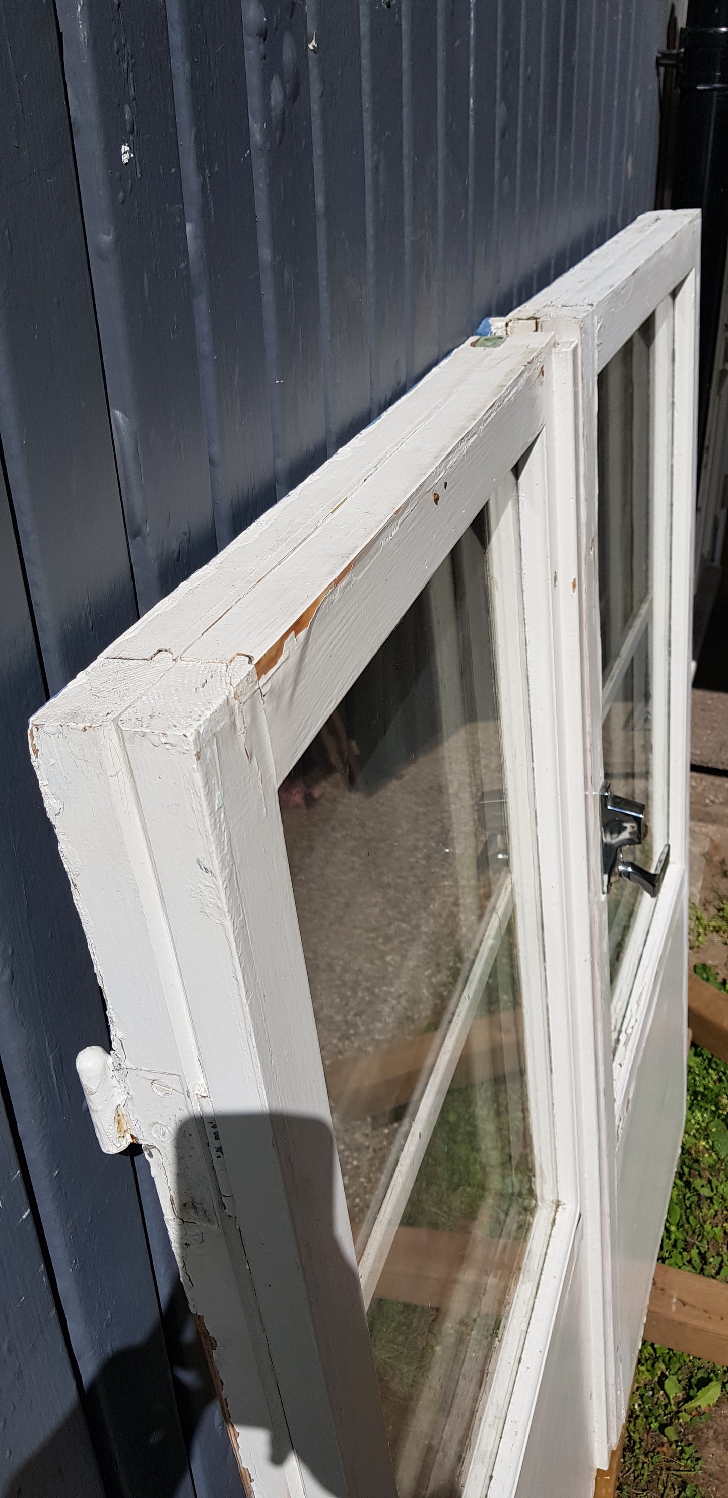 *Fin dubbel gammal kopplad altandörr med nytillverkad karm, Bredd 143.5 cm Höjd 167 cm tjocklek 10 cm Pris dörr : 5000 kr Pris nytillverkad karm: 1000 kr ARTIKELNUMMER 257