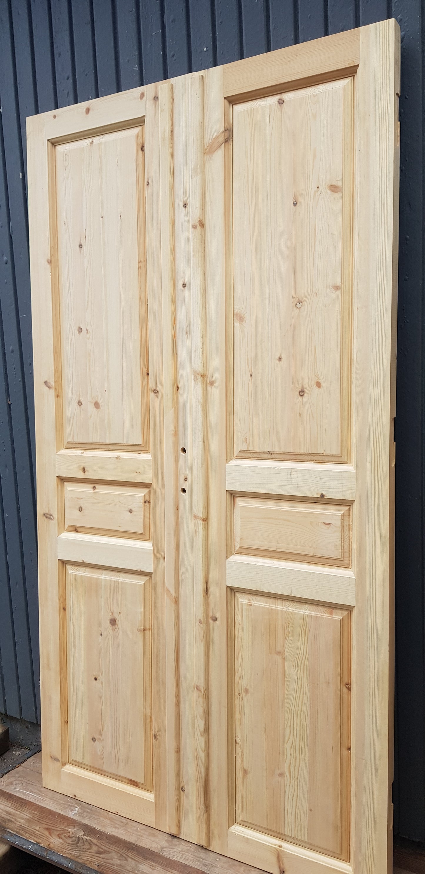 Art 836 Såld b117 h208.5 15000 kr