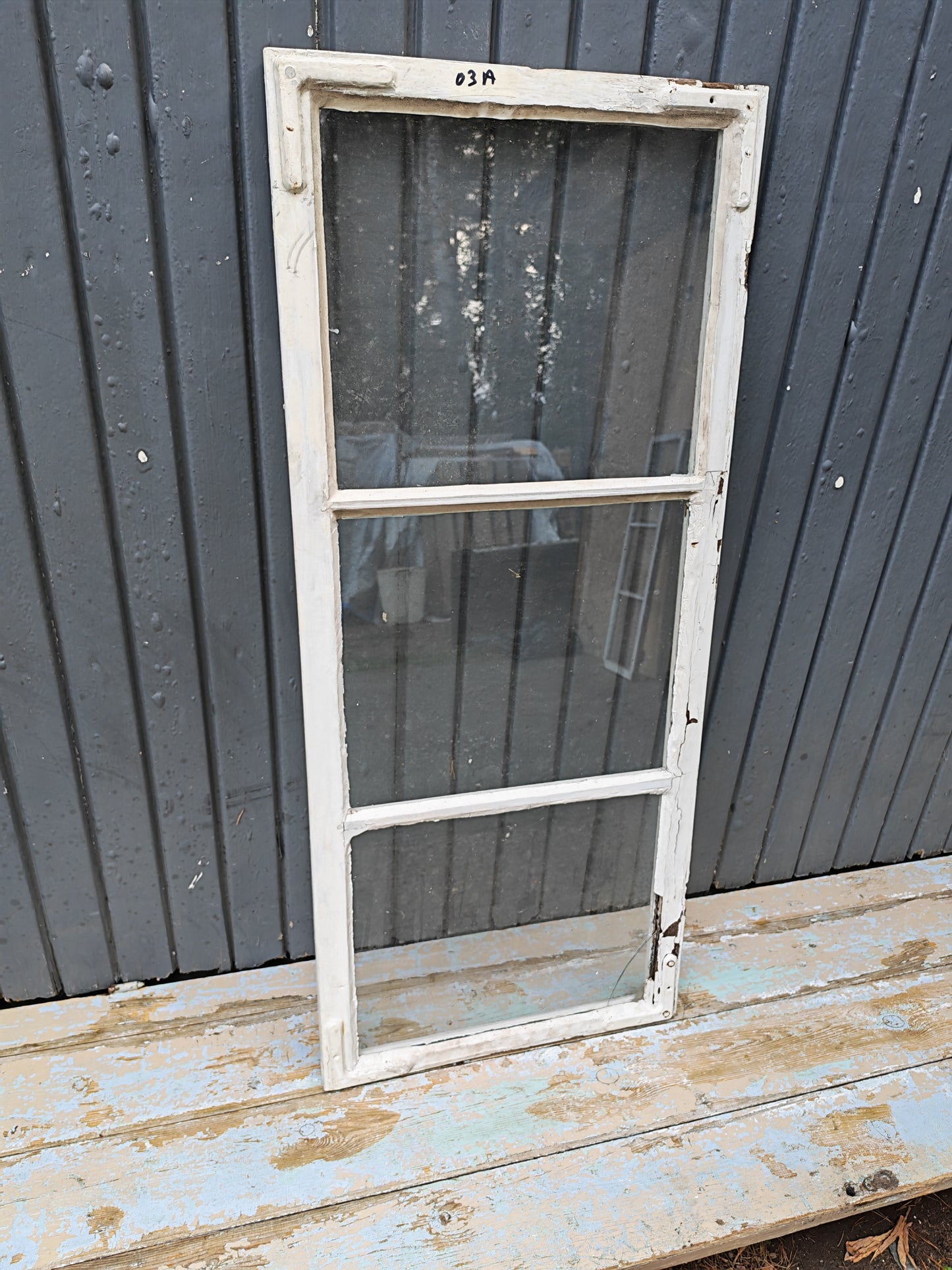 ART 03A B48 H 110 D3 PRIS 400 KR EN SPRICKA