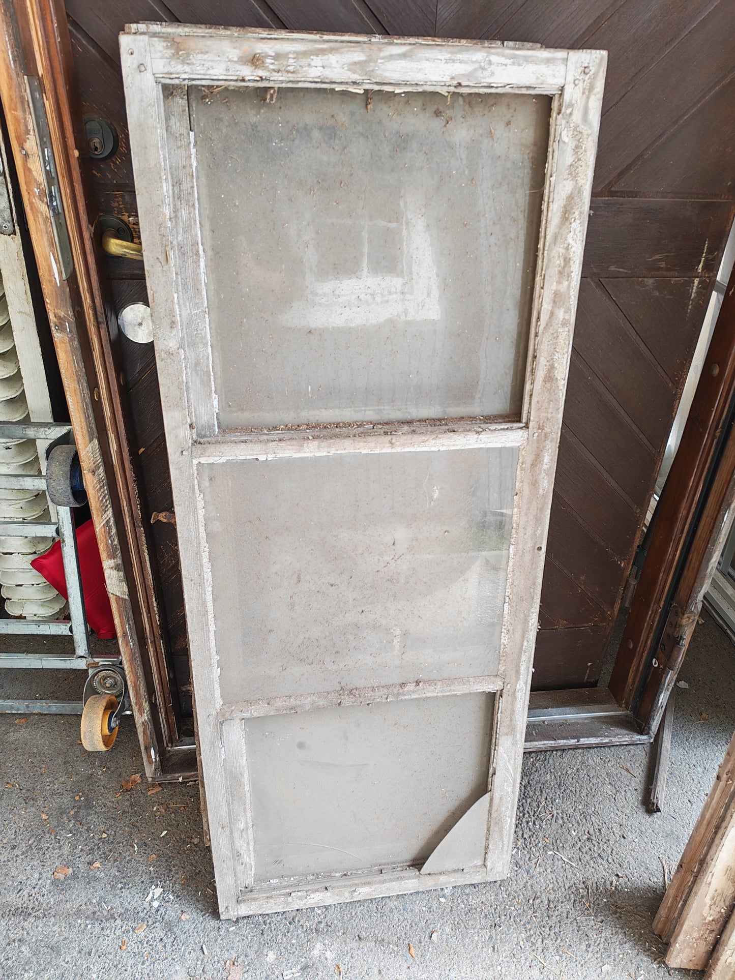 ART 04L 6ST B48 H119 D2, 5 PRIS 700 KR PER ST 3st HEL 3st TRASIGA GLAS