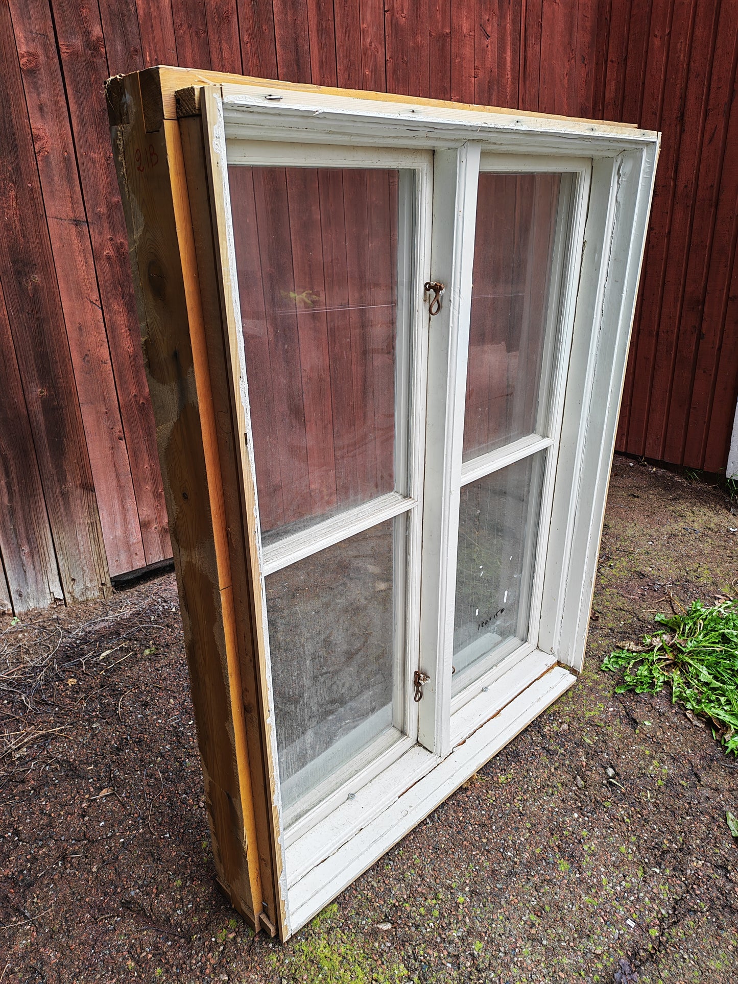 ART 21B B120 H150 5000KR ÄKTA SPRÖJS PÅ BÅDE SIDOR 5000KR BORLÄNGE