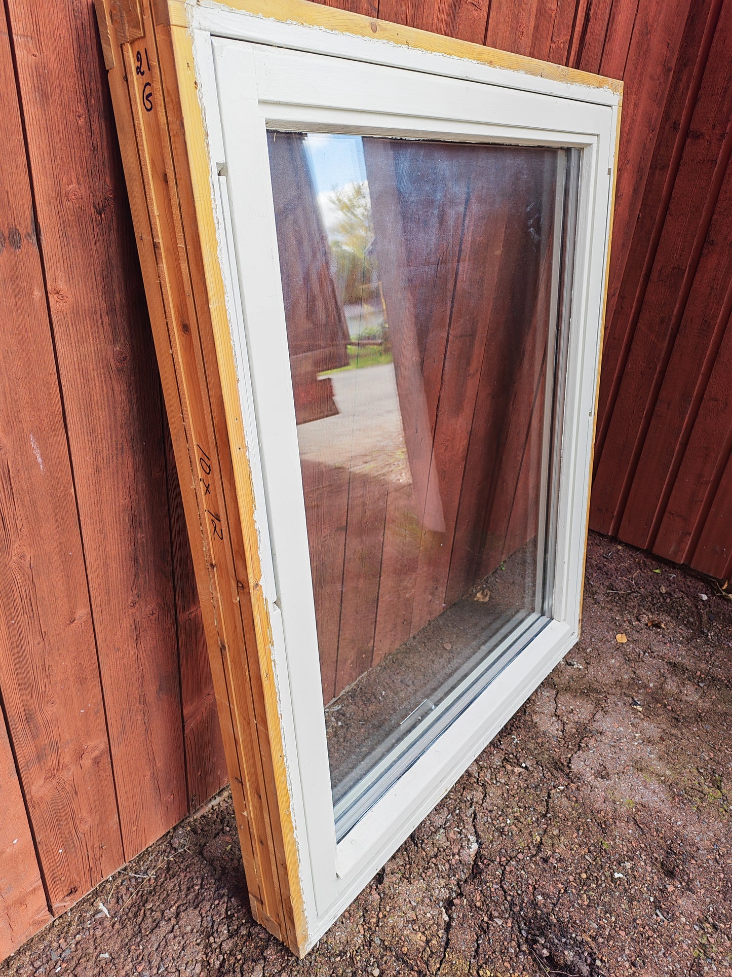 ART 21G B98, 5 H118, 5 TRE GLAS VRED FÖNSTER 4500KR BORLÄNGE