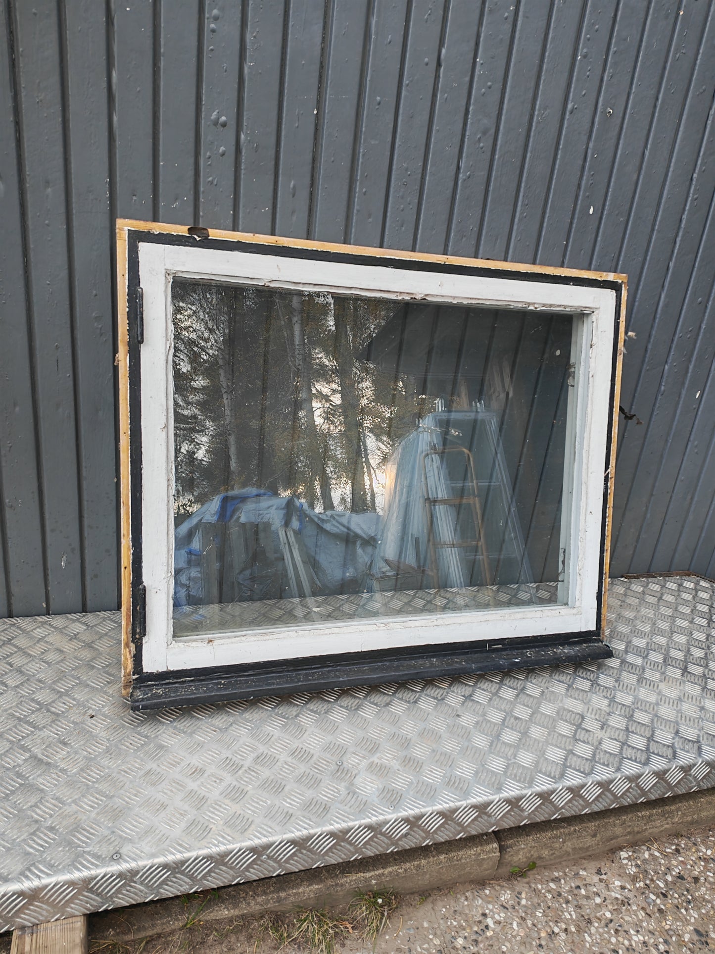 ART 25B    B105, 5 H84, 5  KOPPLAD PRIS 2500KR