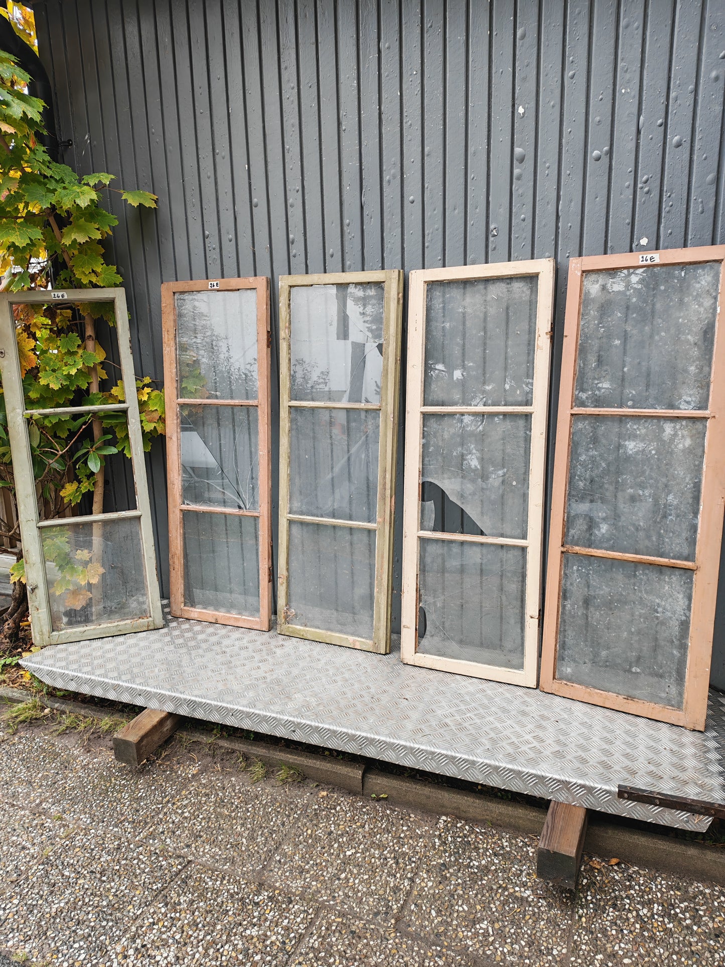ART 26E  6ST B49 H141 D2, 5 GAMMALT GLAS 700 KR PER ST ( BEHÖVER BYTA GLAS PÅ 6ST)