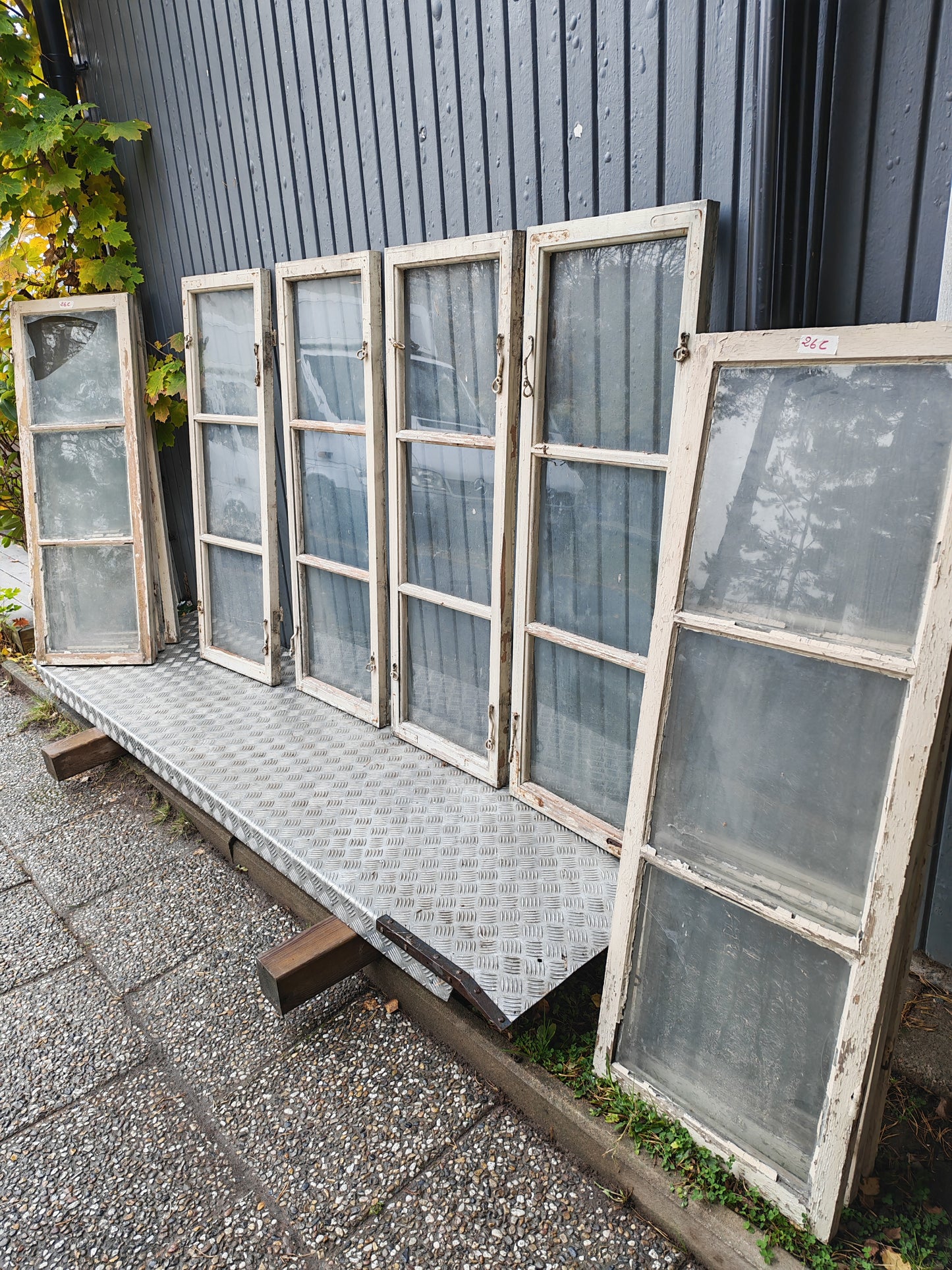ART 26C 11ST B44,5 H128 D3,5 GAMMALT GLAS 900 KR PER ST (5ST HELA 6ST BYTA GLAS)