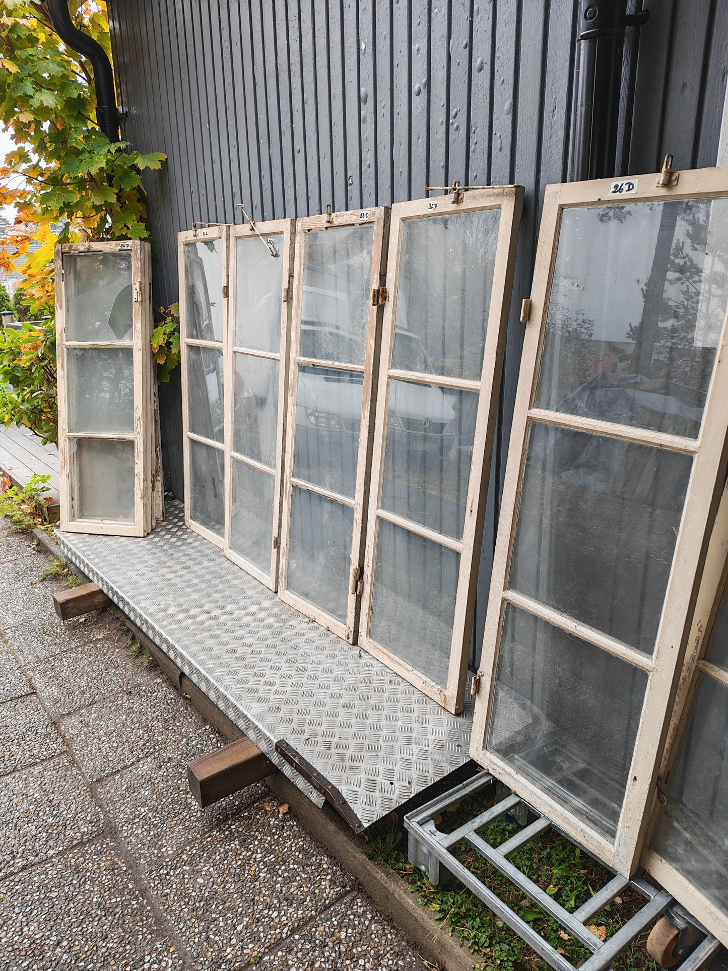 ART 26D 10ST B47 H141 D3,5 GAMMALT GLAS 1000 KR PER ST (6ST HELA 4ST BYTA GLAS)