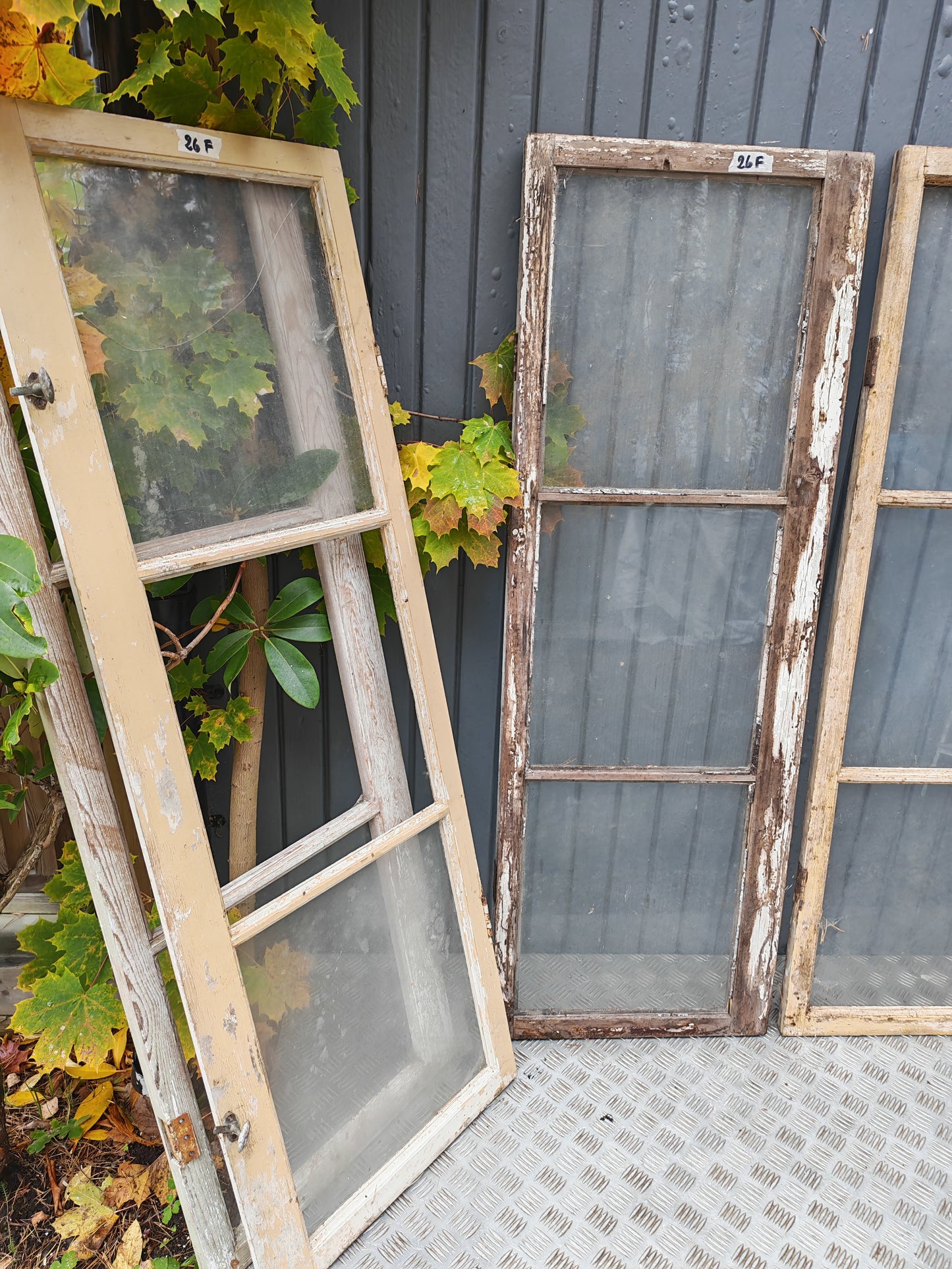 ART 26F 7ST B48 H138 D3  GAMALT GLAS 800 KR PER ST (2ST HELA 5ST BEHÖVE BYTA GLAS)