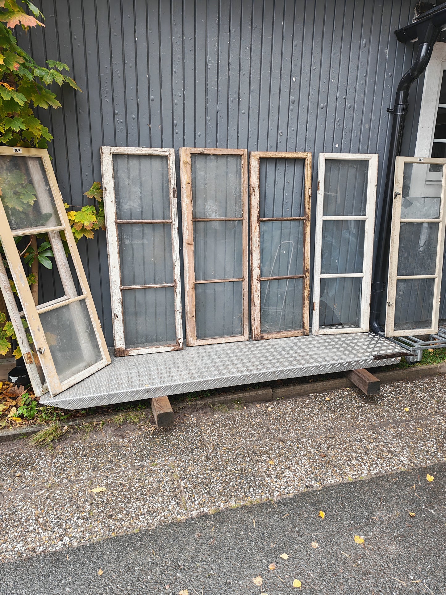 ART 26F 7ST B48 H138 D3  GAMALT GLAS 800 KR PER ST (2ST HELA 5ST BEHÖVE BYTA GLAS)
