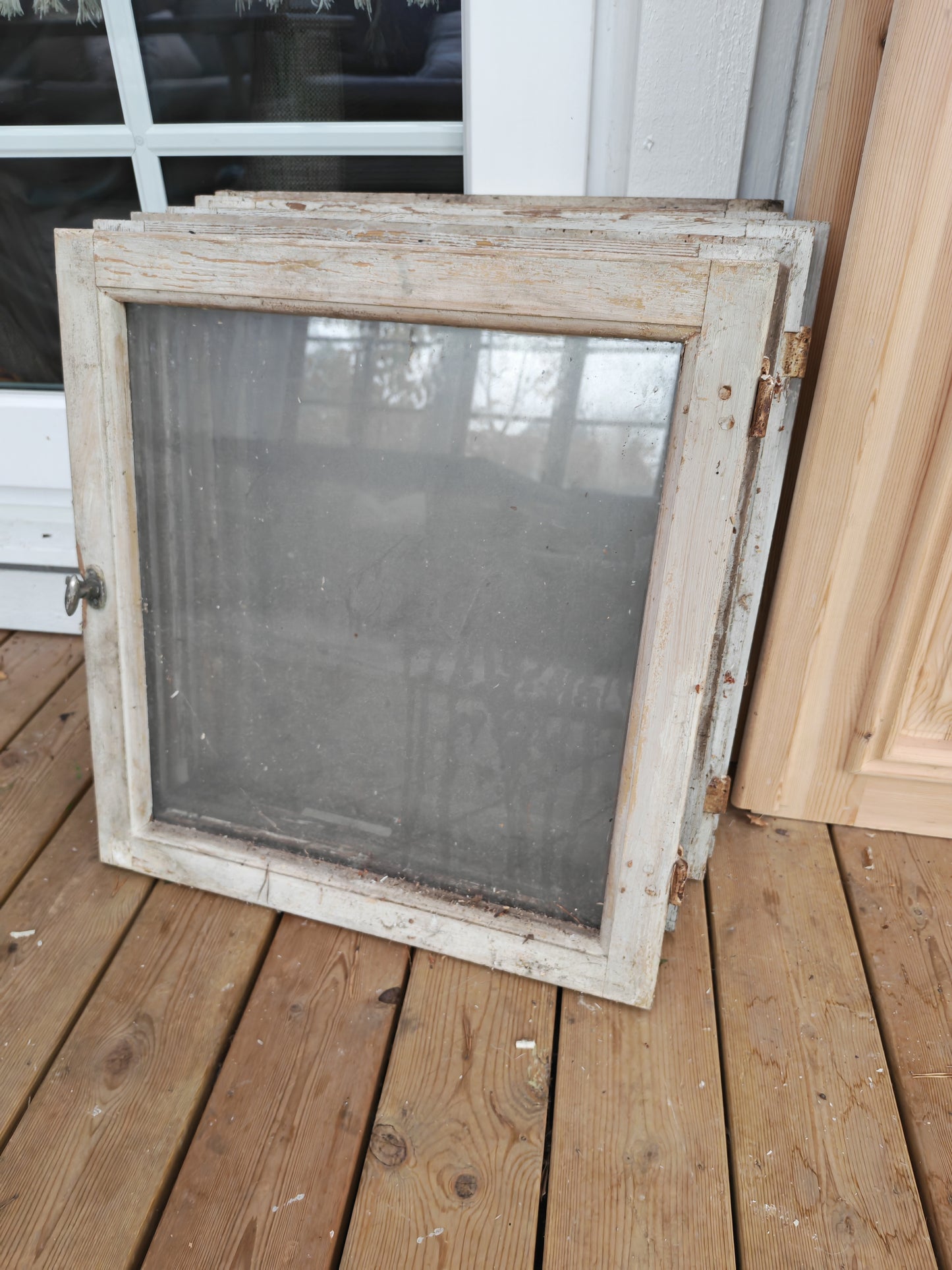 ART 26B 7ST B50,5H53,5  D3 GAMALT GLAS 700 KR PER ST (6ST HELA 1ST BEHÖ BYTA GLAS)