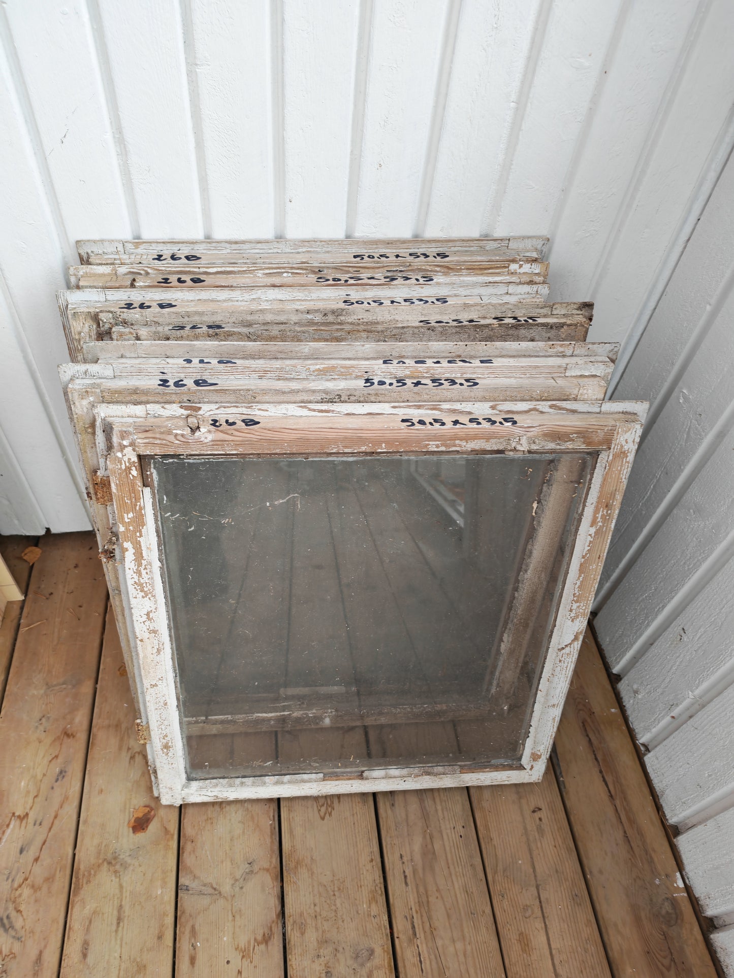 ART 26B 7ST B50,5H53,5  D3 GAMALT GLAS 700 KR PER ST (6ST HELA 1ST BEHÖ BYTA GLAS)