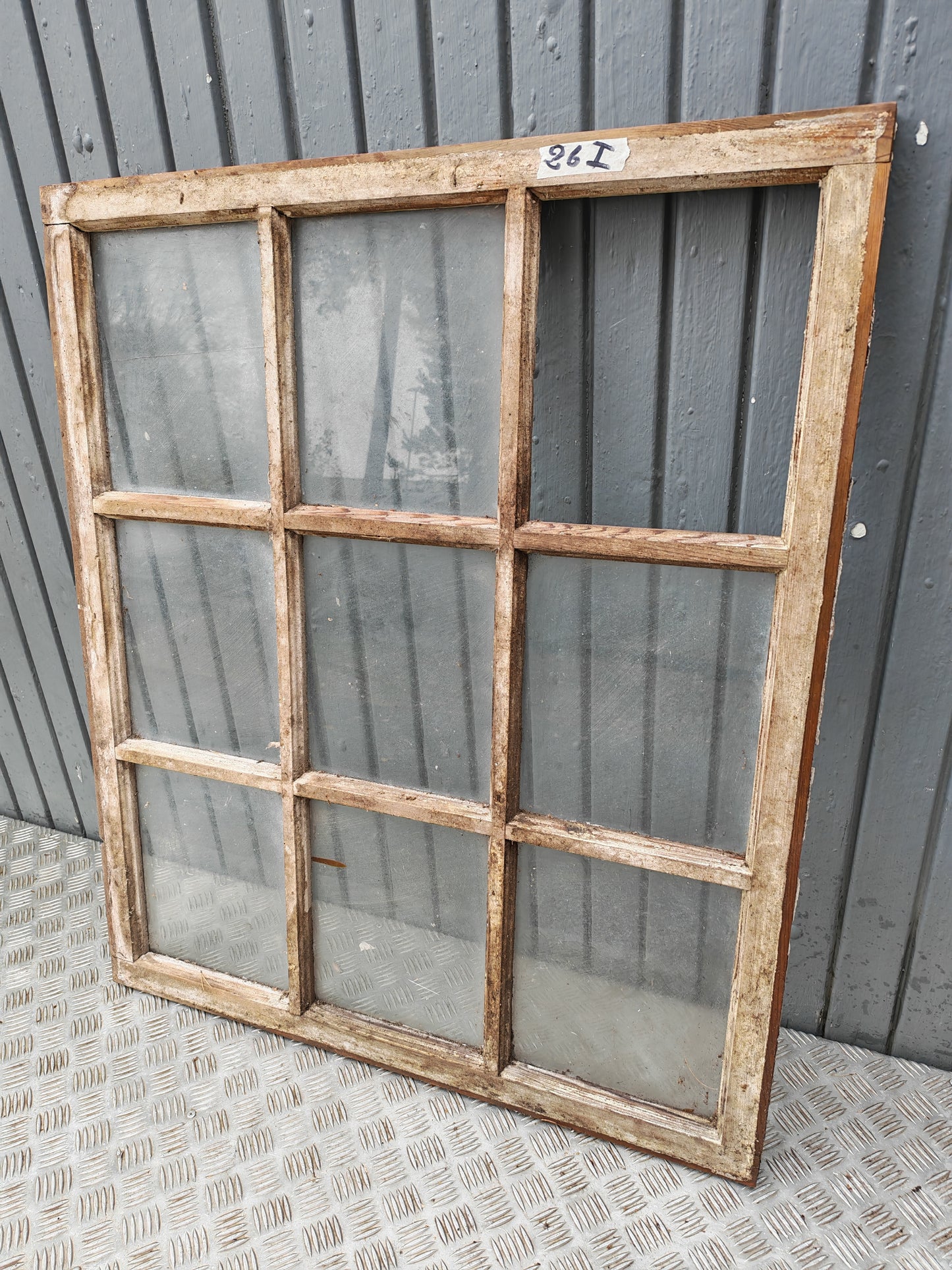 ART 26I 1ST B85,5 H101 D3,5 GAMALT GLAS 1500 KR (7ST HELA  SAKNAR 2ST GLAS RUTOR)
