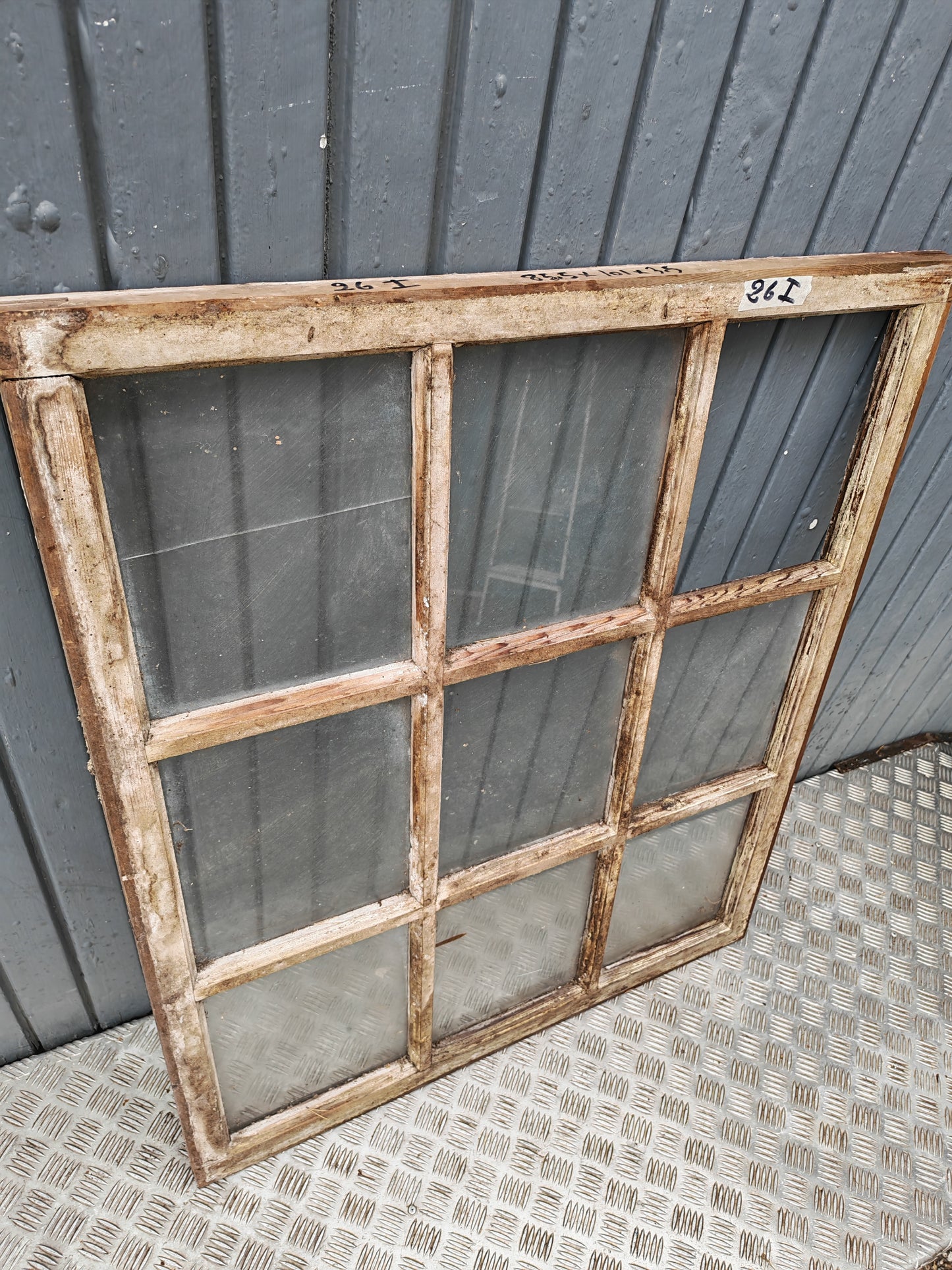 ART 26I 1ST B85,5 H101 D3,5 GAMALT GLAS 1500 KR (7ST HELA  SAKNAR 2ST GLAS RUTOR)