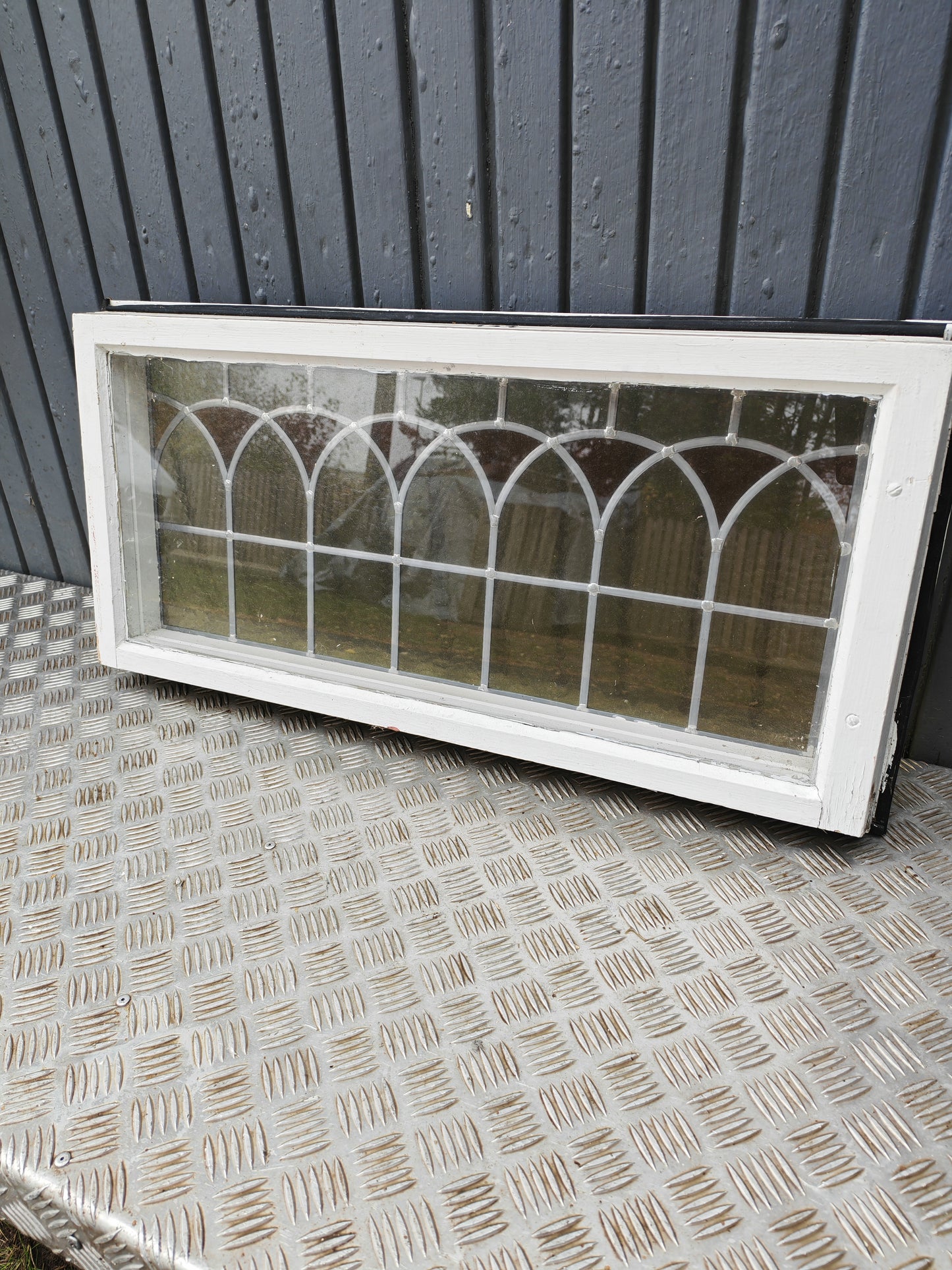 ART 26L 1ST B88,5 H44 D8 GAMALT GLAS BLYINFSTTAT KOPPLADE UTAN KARM  2500 KR