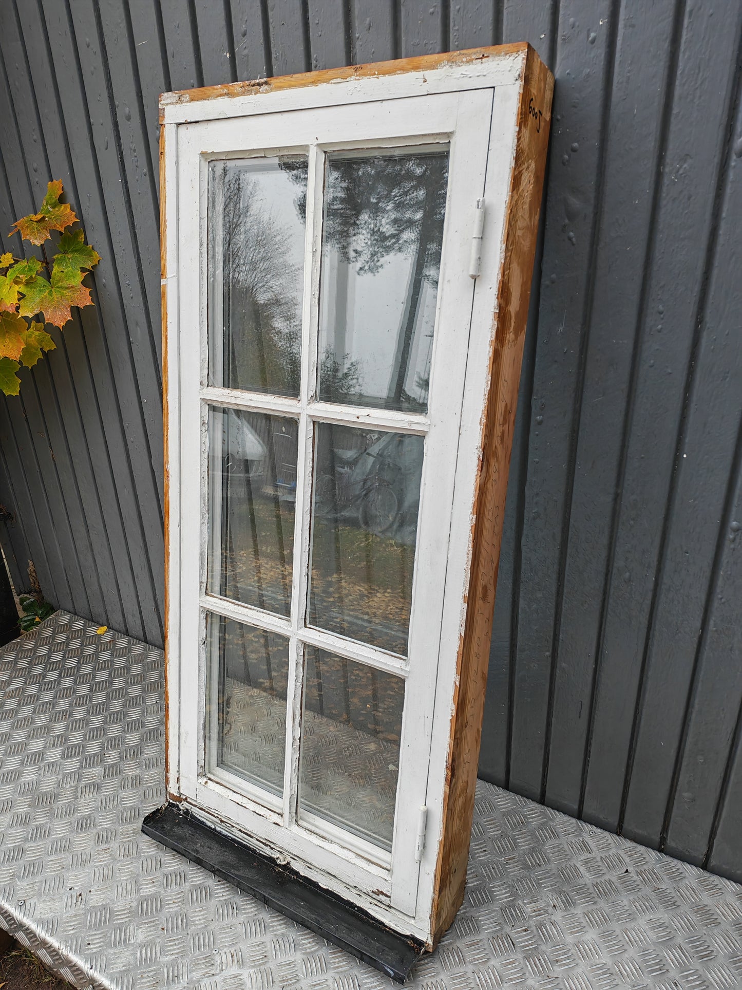 ART 600J  B60 H130 D12 KOPPLADE 3GLAS PÅ INSIDAN PRIS 4000KR