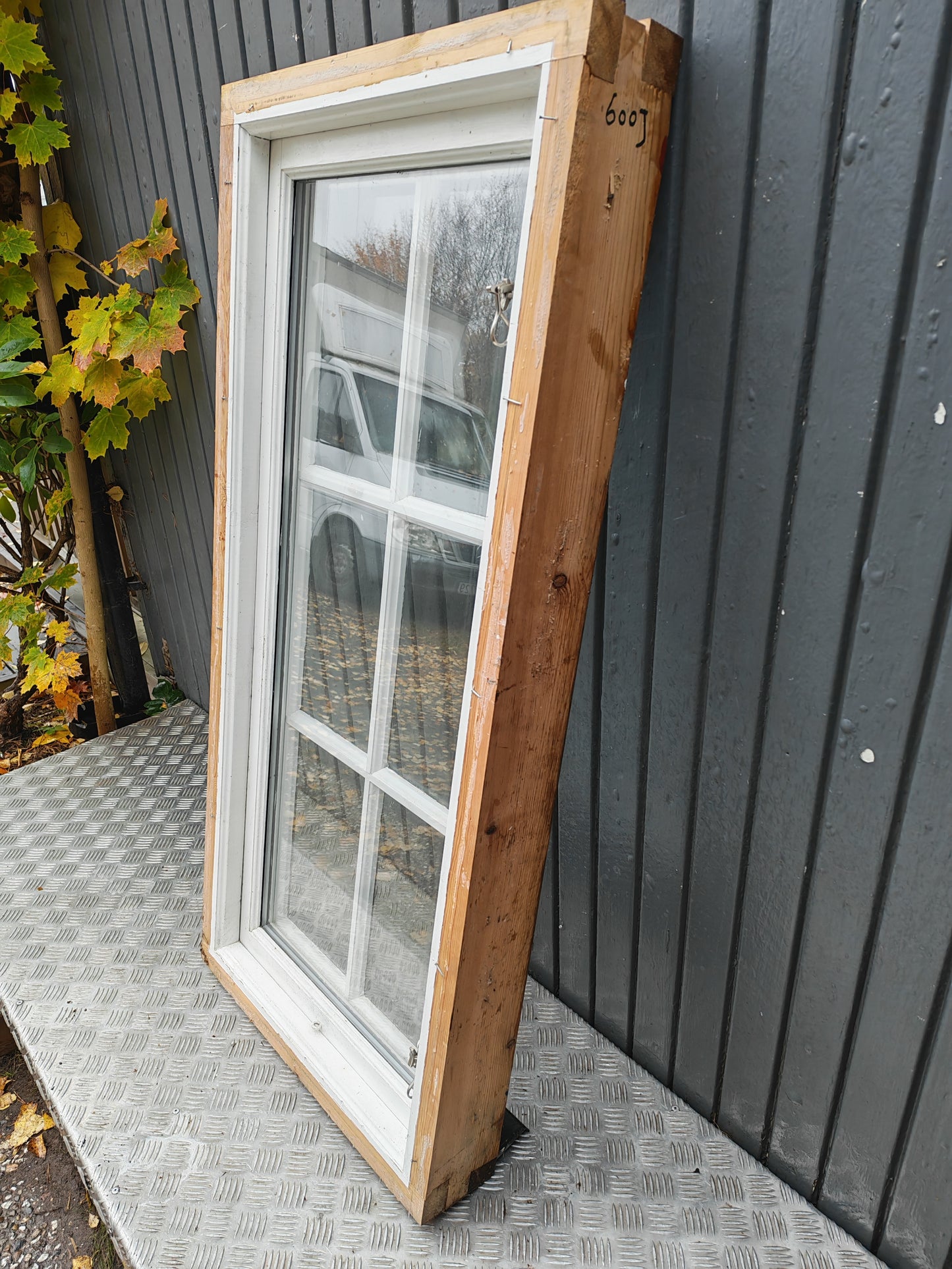 ART 600J  B60 H130 D12 KOPPLADE 3GLAS PÅ INSIDAN PRIS 4000KR