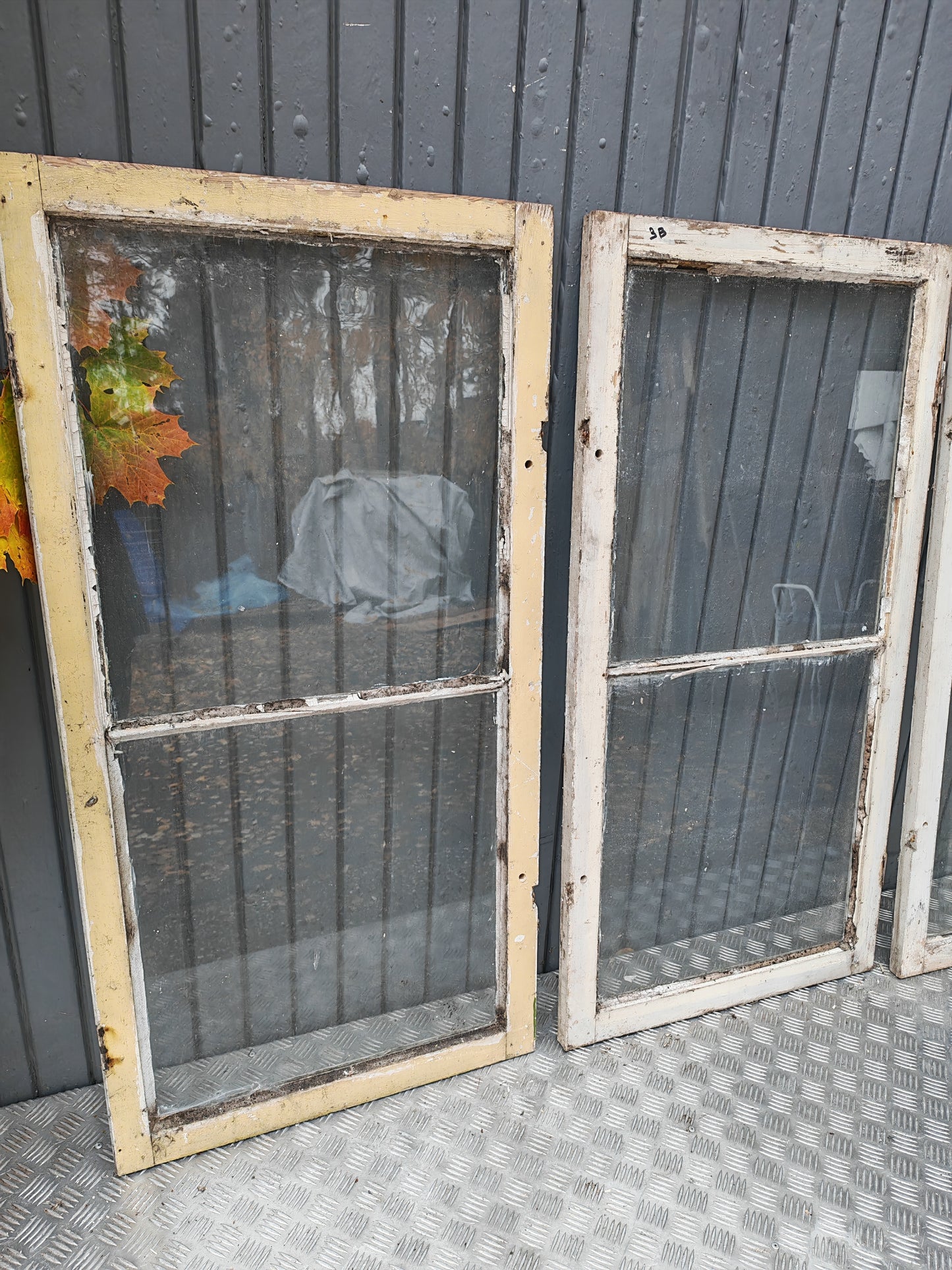 ART 3B  4ST B62 H122 D2,5 MUNBLÅST0 GLAS 1250 KR PER ST