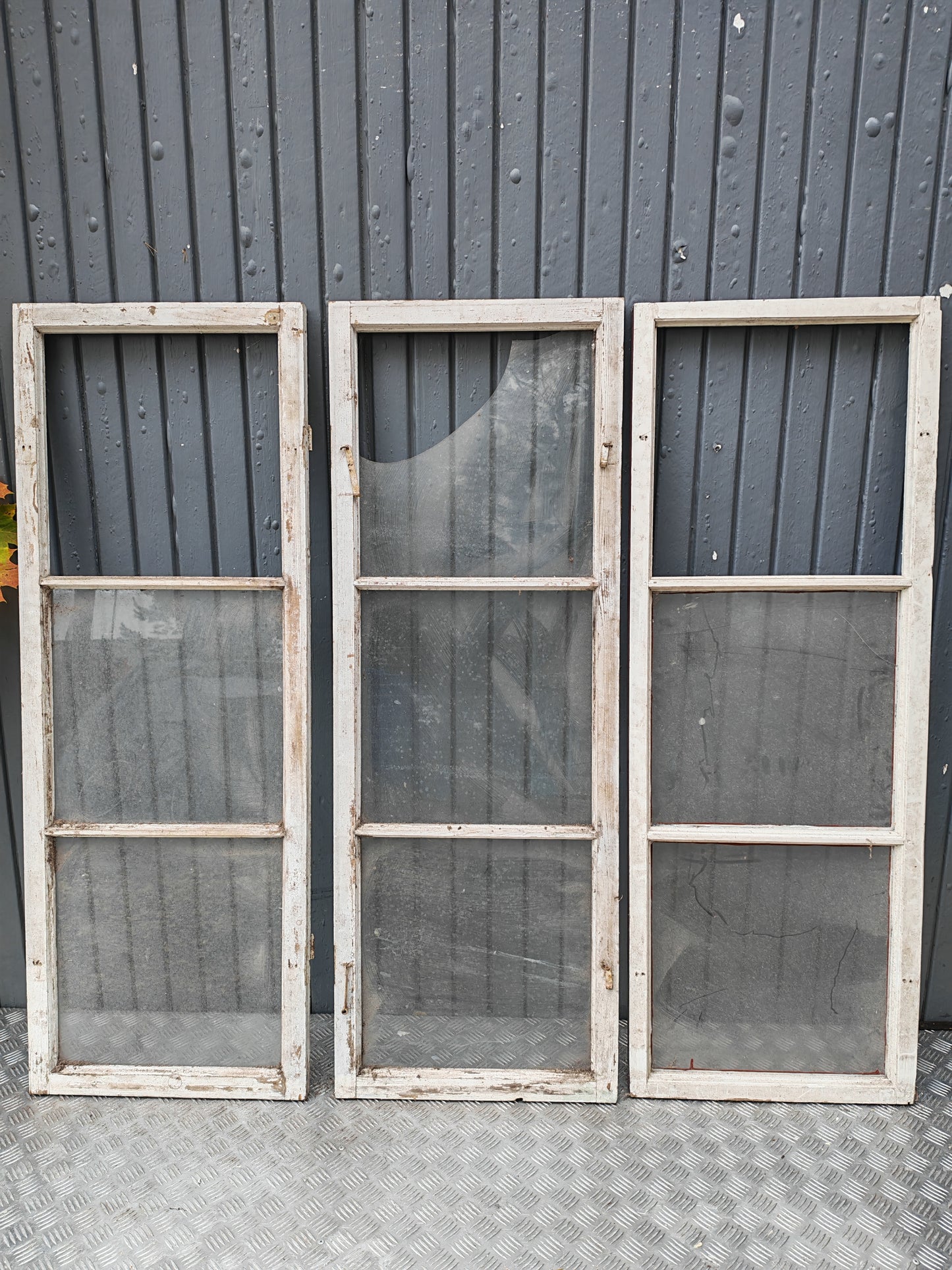 ART 3C 3ST B51,5 H143 D3 GAMALT GLAS 600 KR PER ST ( 3ST RUTTOR BEHÖVER KOMPLETTERAS MED GLAS )