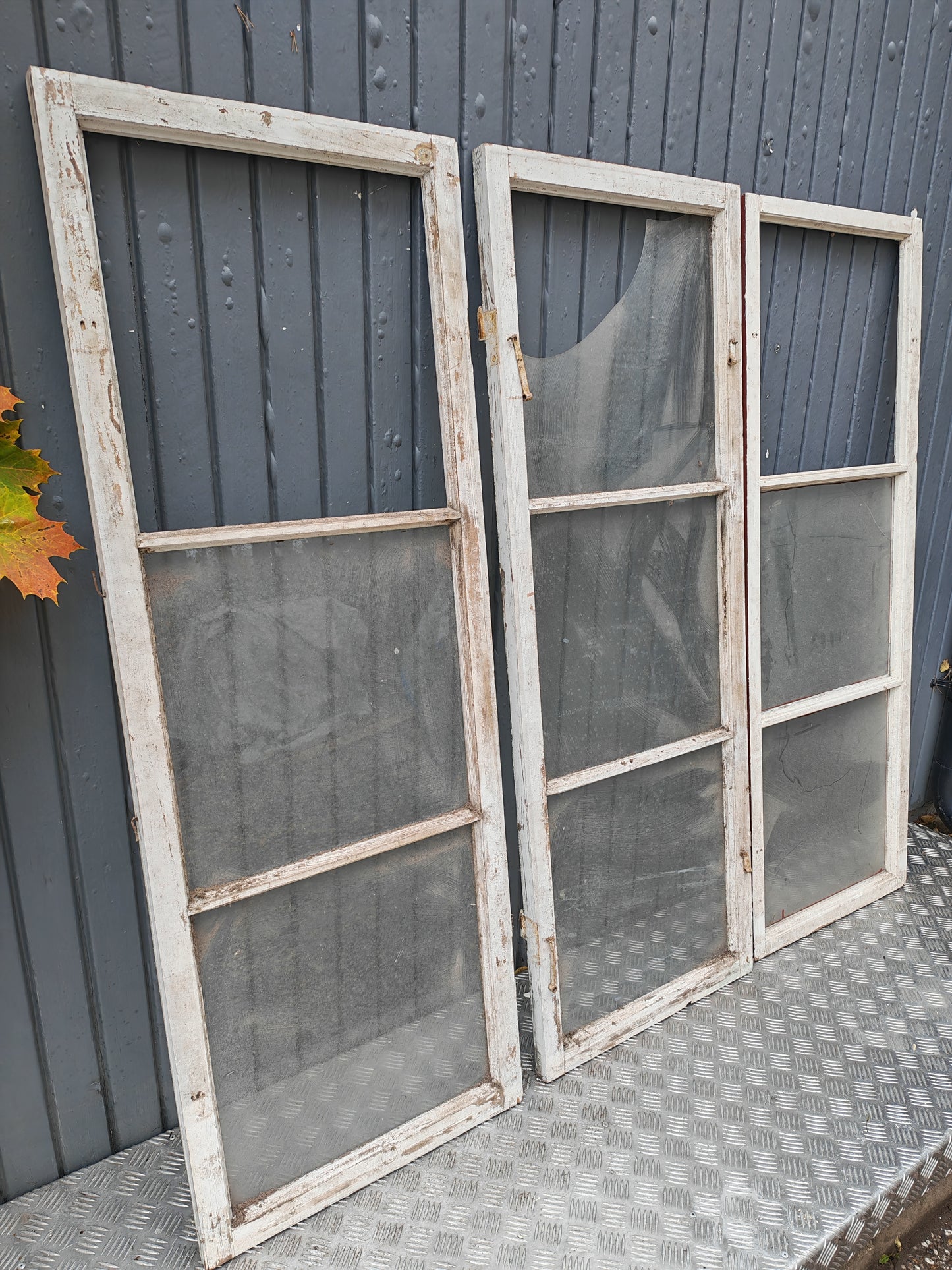 ART 3C 3ST B51,5 H143 D3 GAMALT GLAS 600 KR PER ST ( 3ST RUTTOR BEHÖVER KOMPLETTERAS MED GLAS )