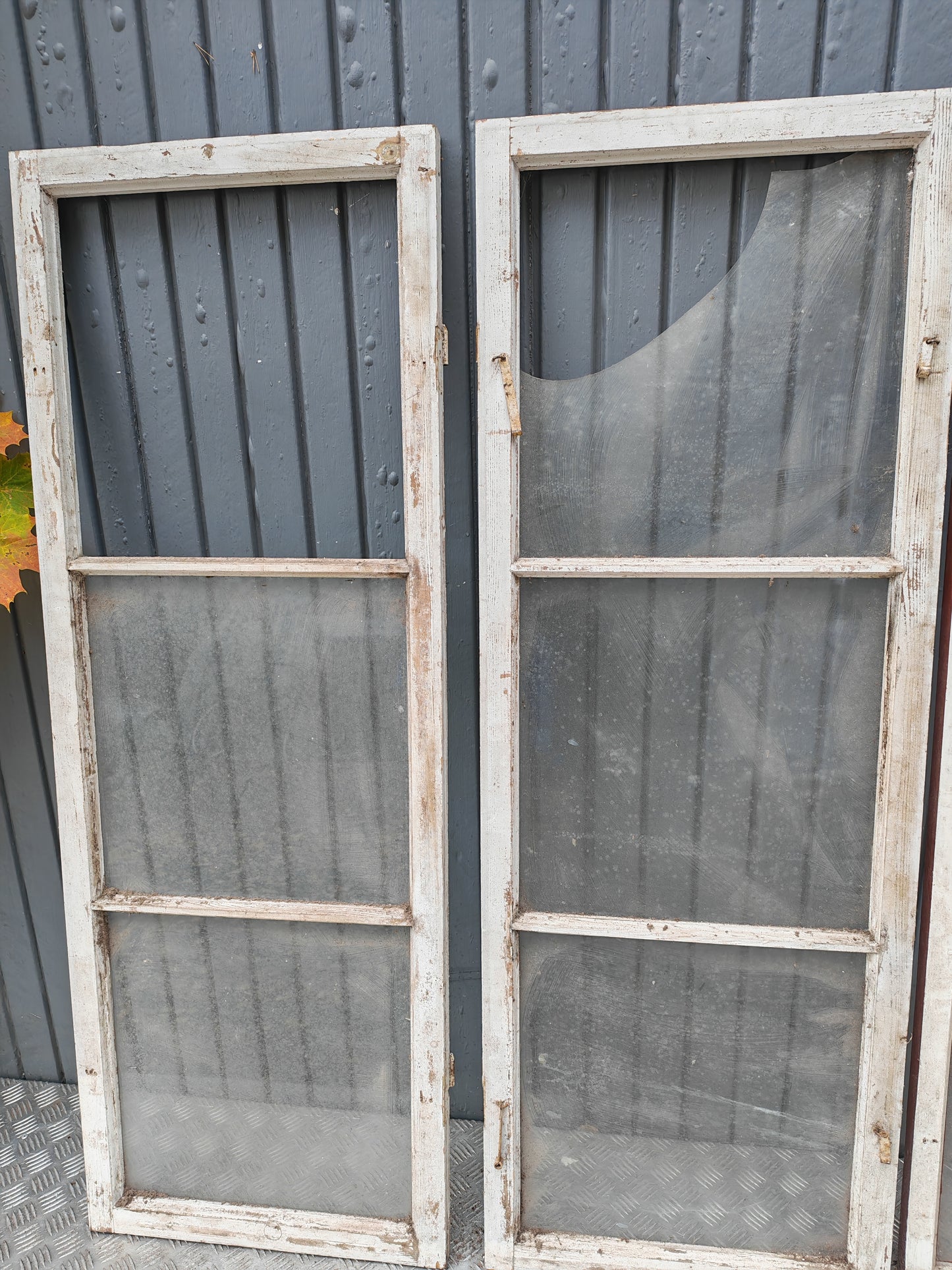 ART 3C 3ST B51,5 H143 D3 GAMALT GLAS 600 KR PER ST ( 3ST RUTTOR BEHÖVER KOMPLETTERAS MED GLAS )