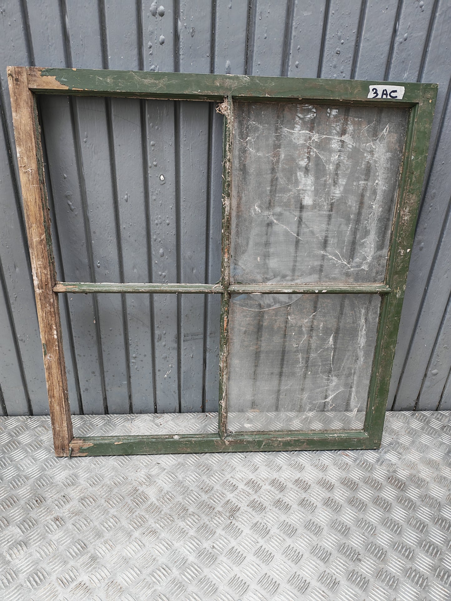 ART 3AC 1ST B90 H93 D3 800 KR ( 2ST RUTOR BEHÖVER KOMPLETTERAS MED GLAS)