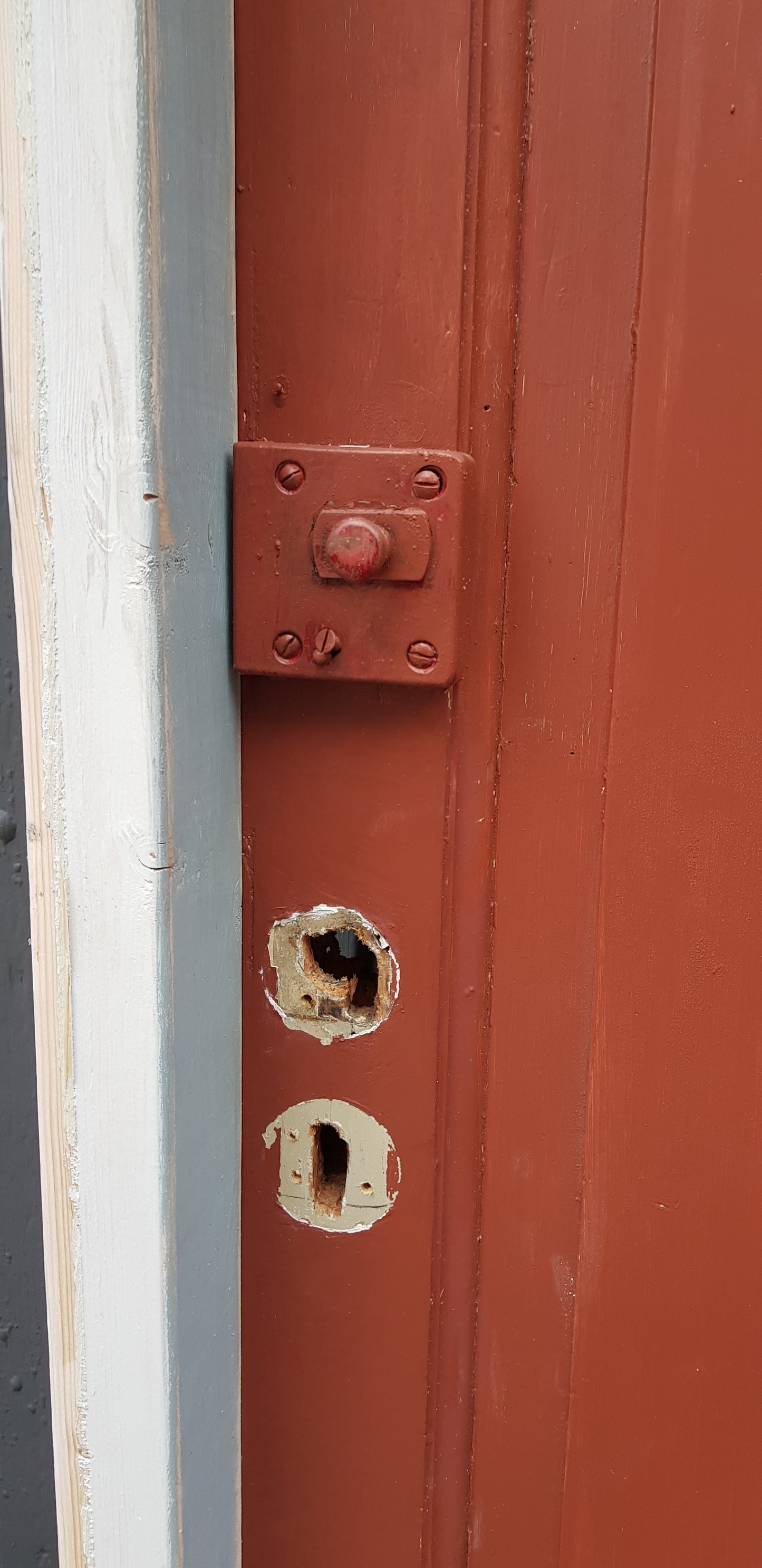 Art 824 b90.5×200×12 & b83.5×h192 vänster 4000 kr