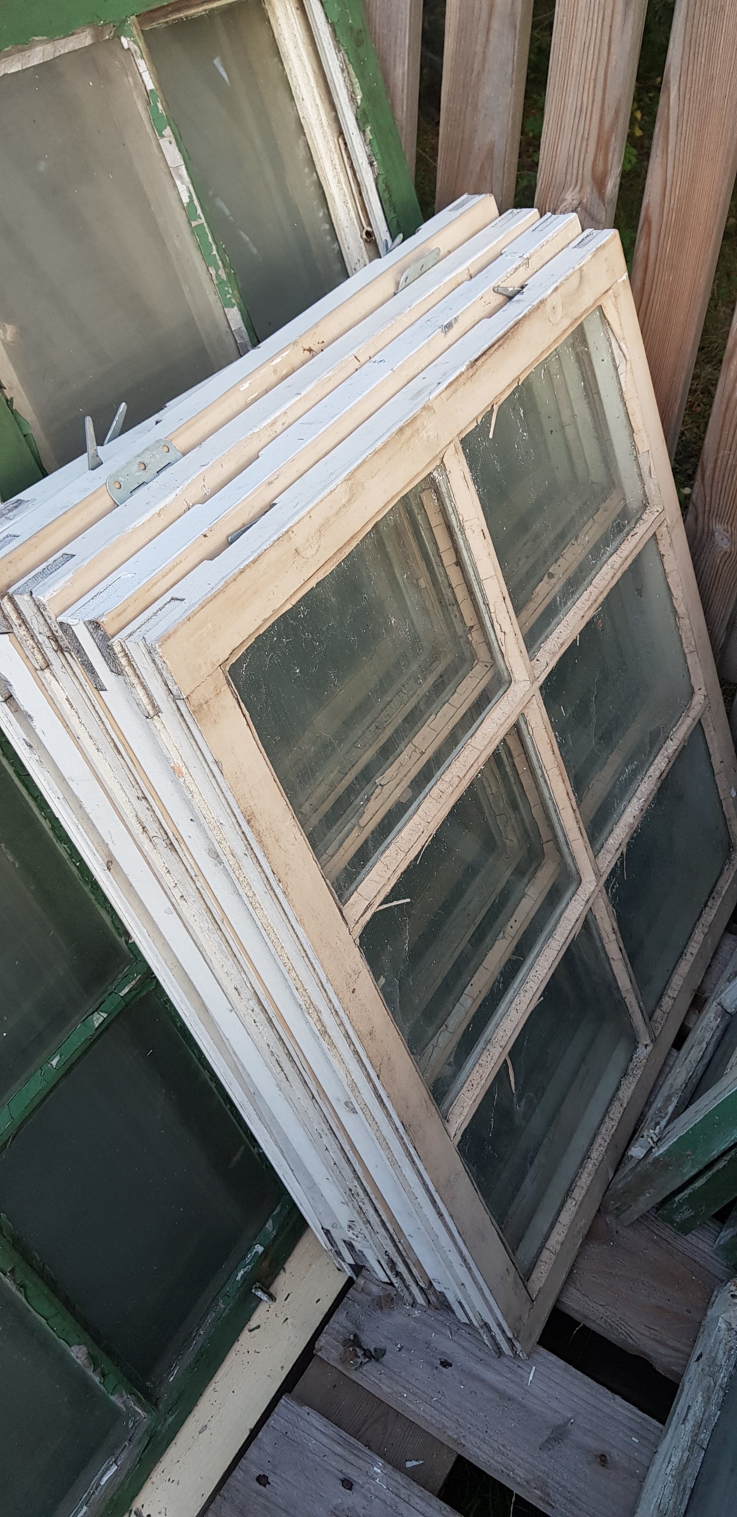 ARTIKELNUMMER 64  2st. b63 h71.5. pris 950 st
