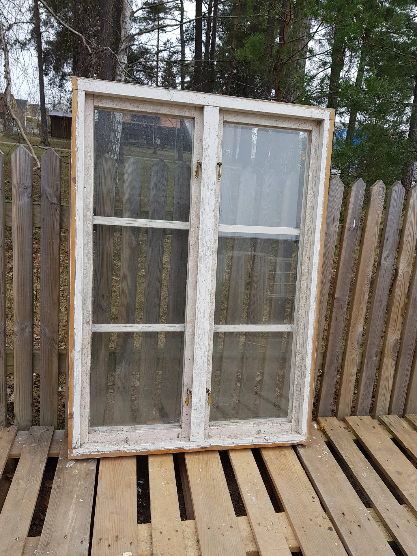Art 02B 1st B98.5 H138.5 D10.5 kopplade med äkta spröjs 4500 kr