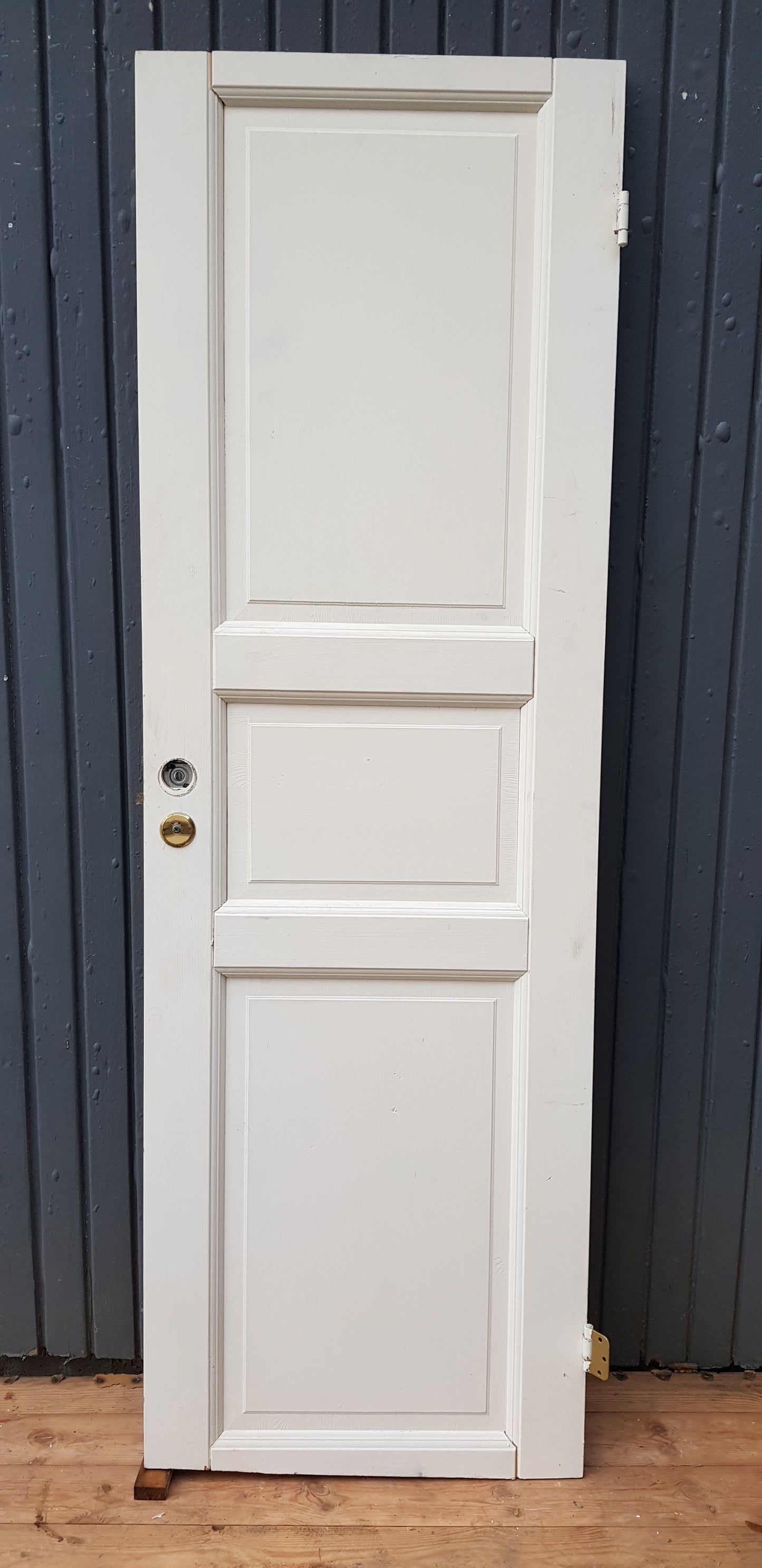 ART 778 B63 H194.5 D4 PRIS 1500 KR HÖGER