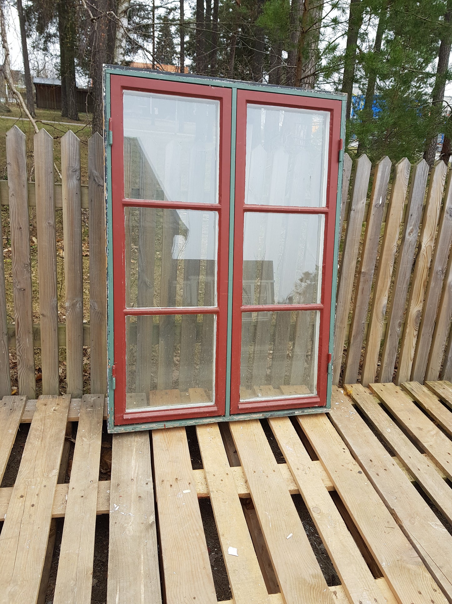 Art 02B 1st B98.5 H138.5 D10.5 kopplade med äkta spröjs 4500 kr