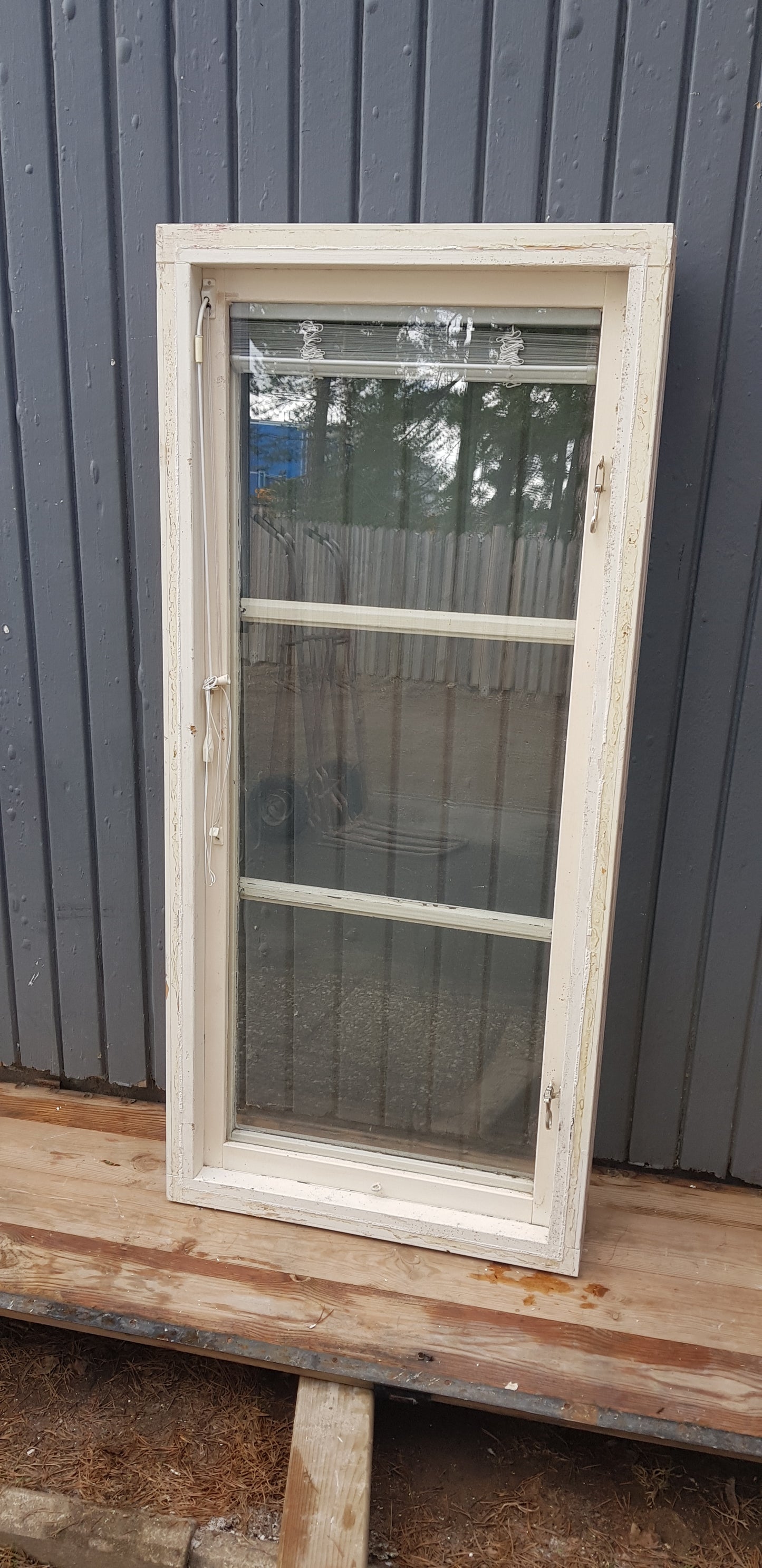 Art 257E b58.5 h128.5 påläggande spröjs pris 2500