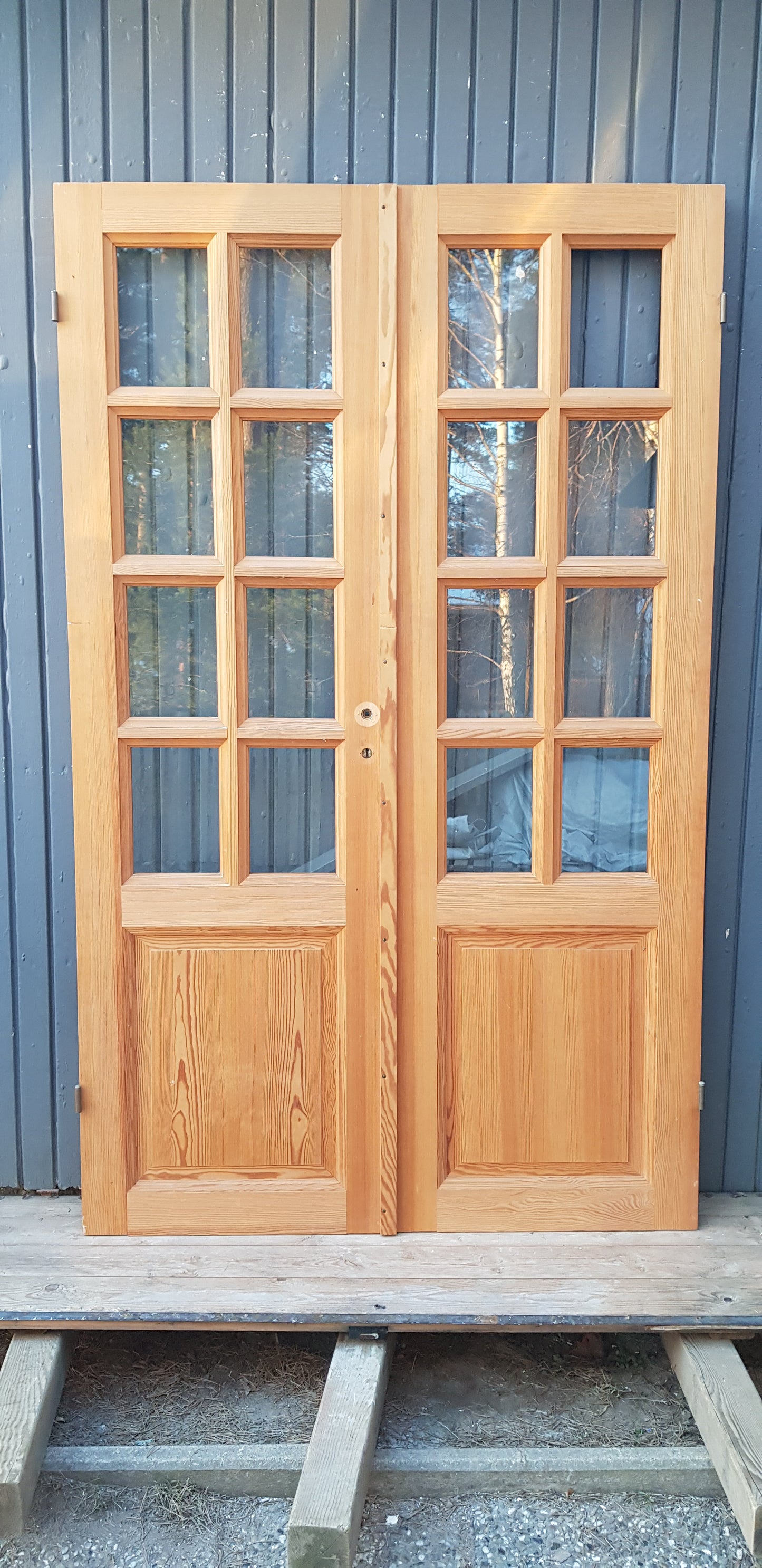 Art 855 b130 h210 d9.5 pris 9000 med karm inomhus