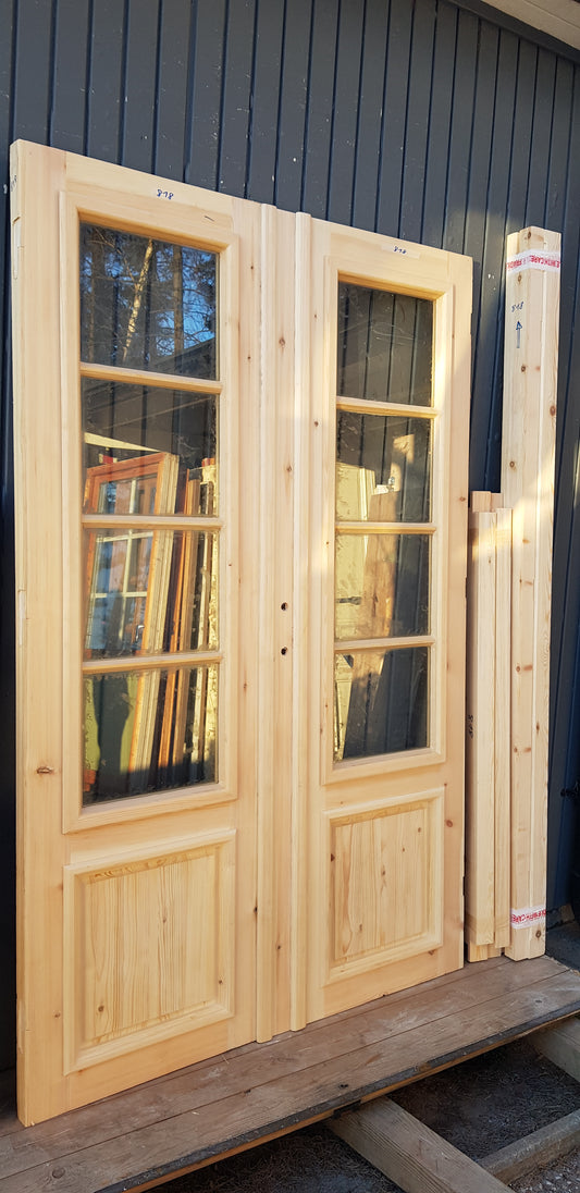 Art 818 b130 h200 br 58 pris 16000 kr tillkommer 1000kr för låskista och gångjärn