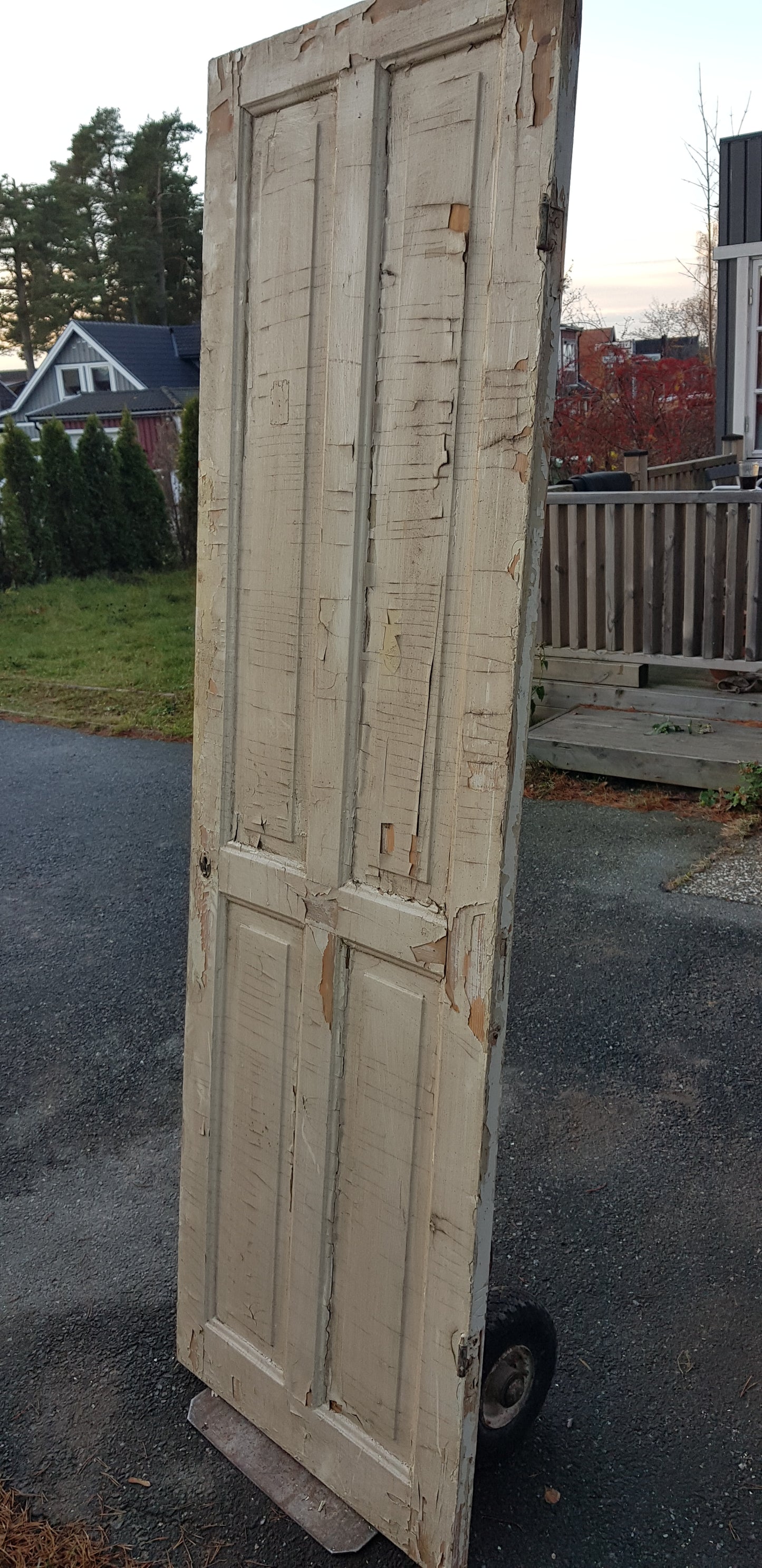 ART 764 B 63 H 198 D 3.5 PRIS 2500 KR HÖGER
