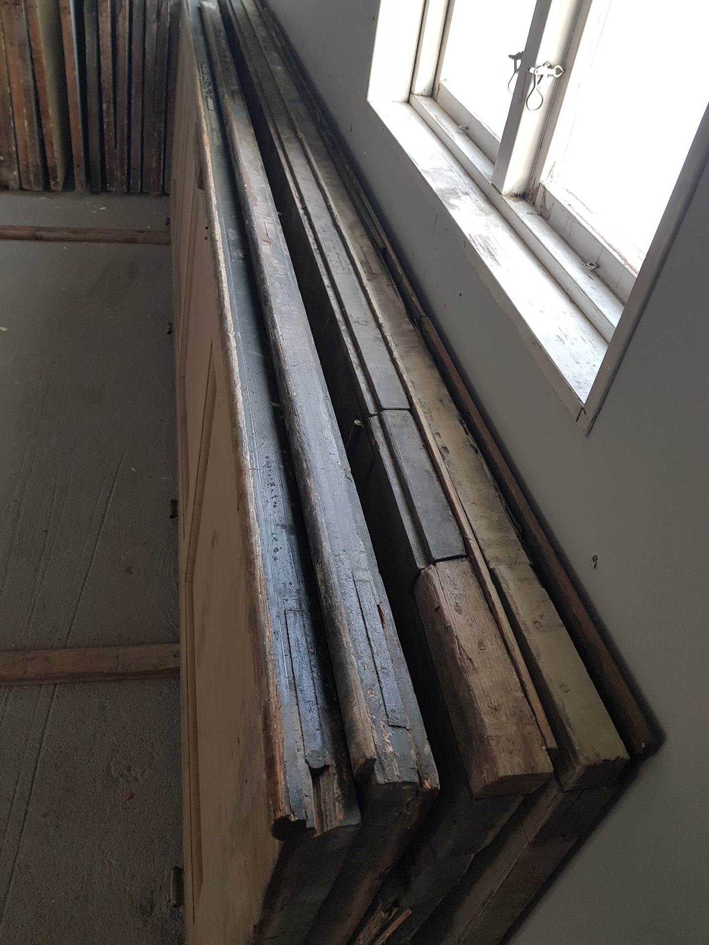 Art 830 port pardörr består av 4st dörrar b93 × h 354 × d 5.5 per dörr 15000kr