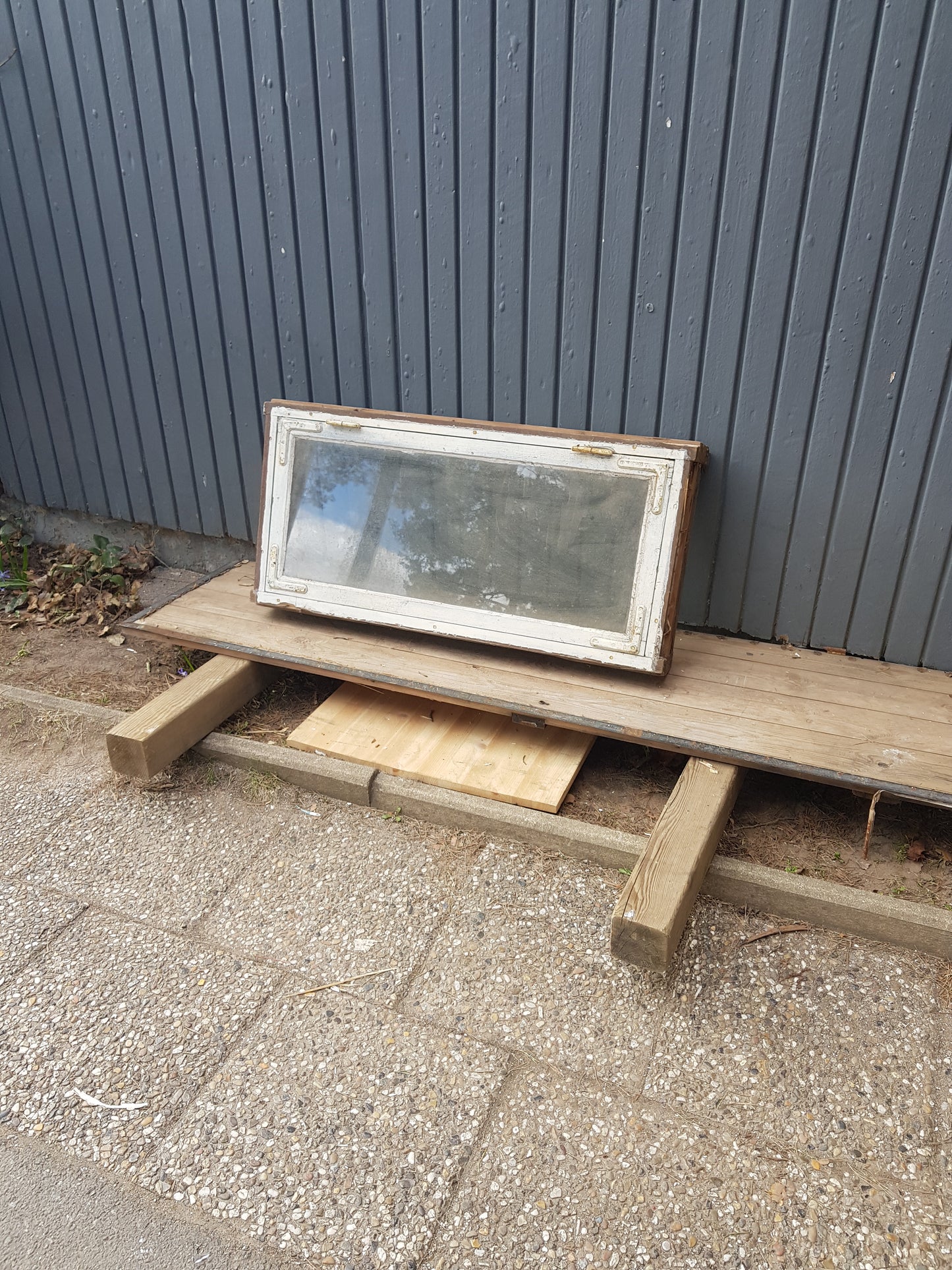 Art 01G B98 H47.5 D14 pris 2500kr