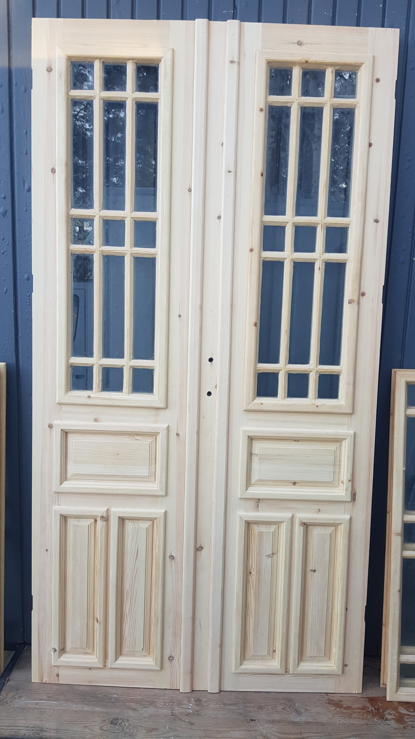 Art 802 B118 H218 med 12 st fönster med pardörr ( pardörr 16000 kr) ( fönster 4000 kr per st)