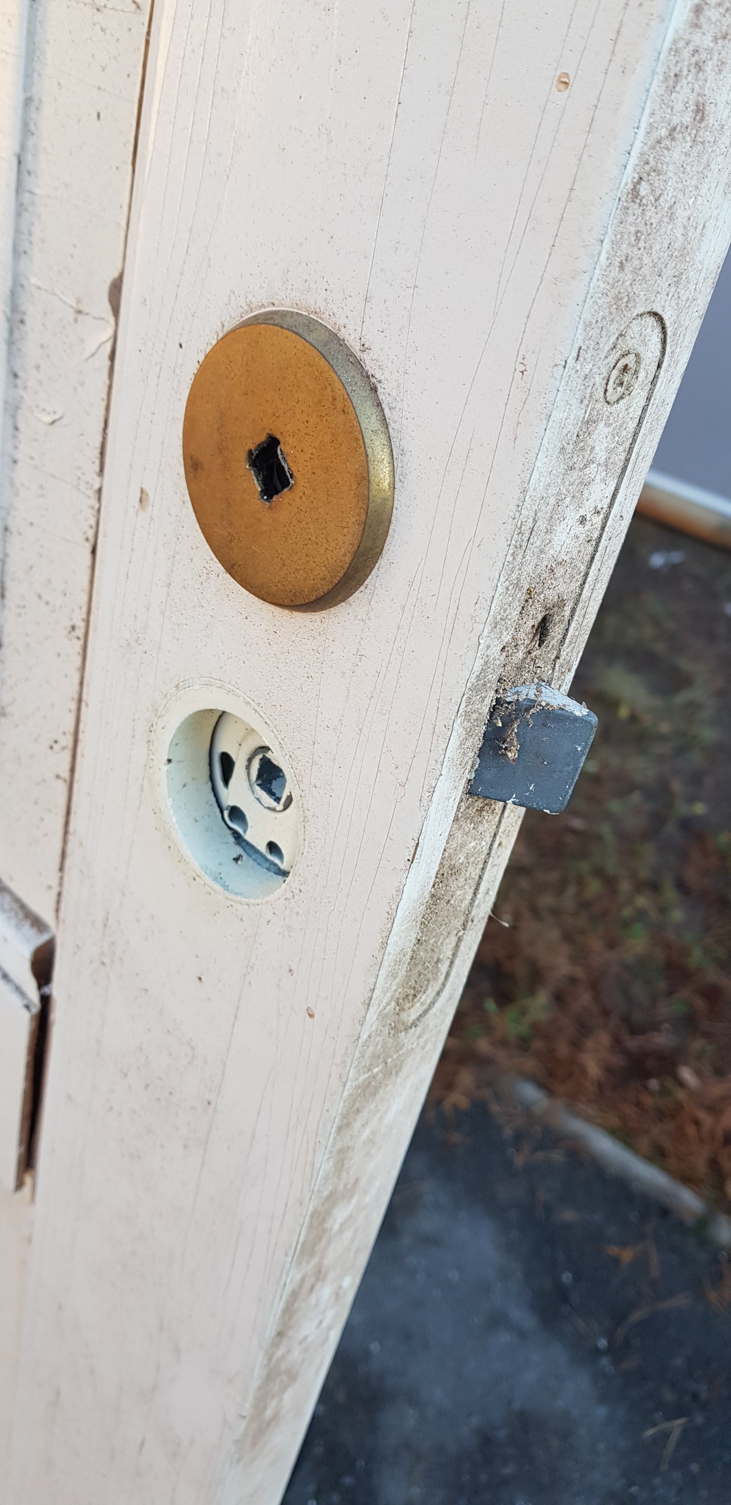 ART 763 B 74 H 200 D 4 PRIS 1500 KR HÖGER