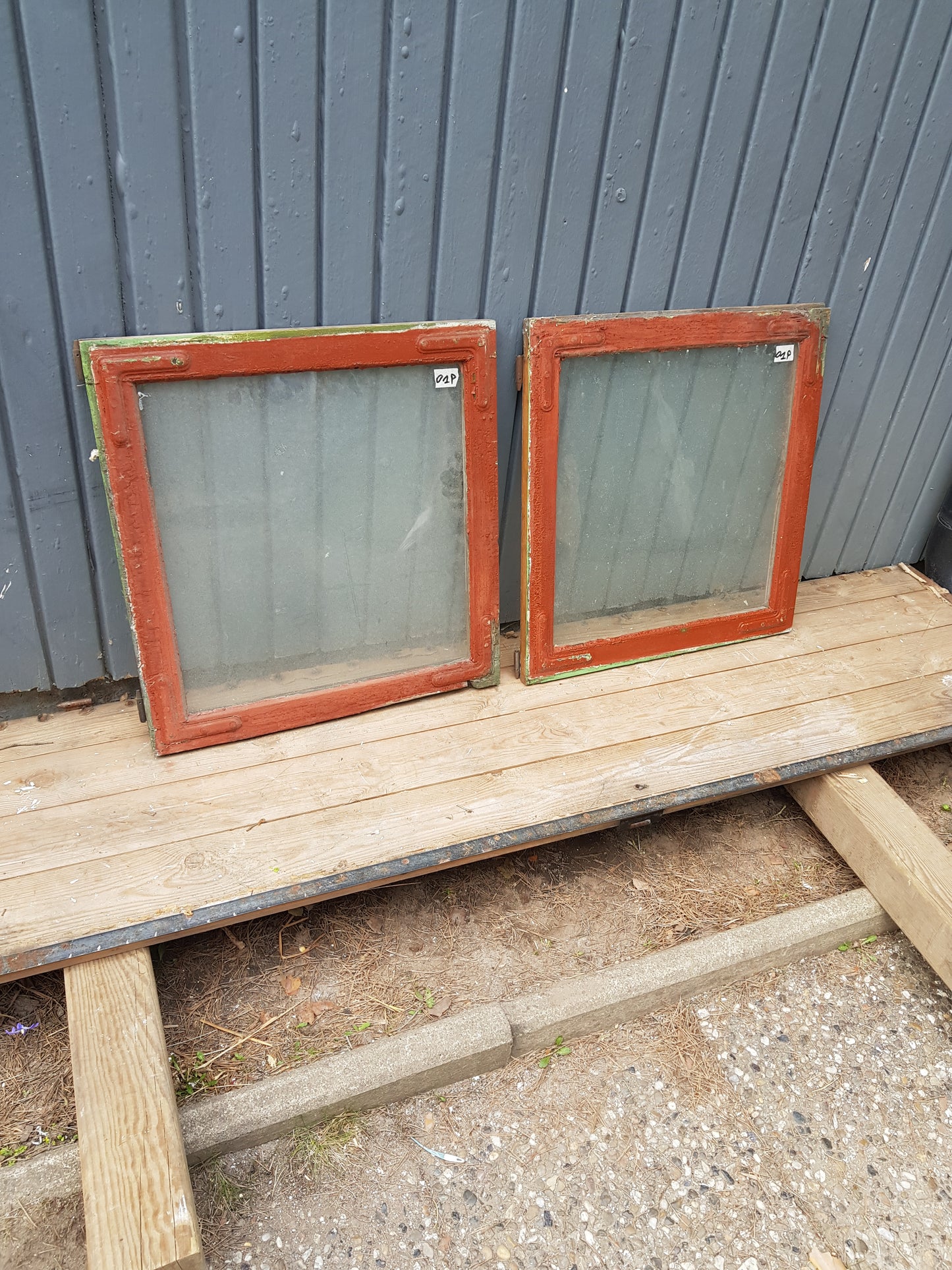 Art 01P 2st B53 H56 D2 munblåsta 650 kr per st