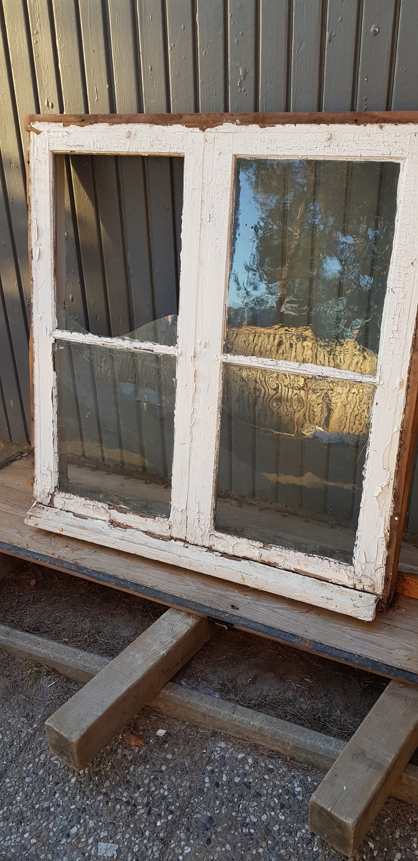 256C B103 h106 d10.5 munblåst 3000kr