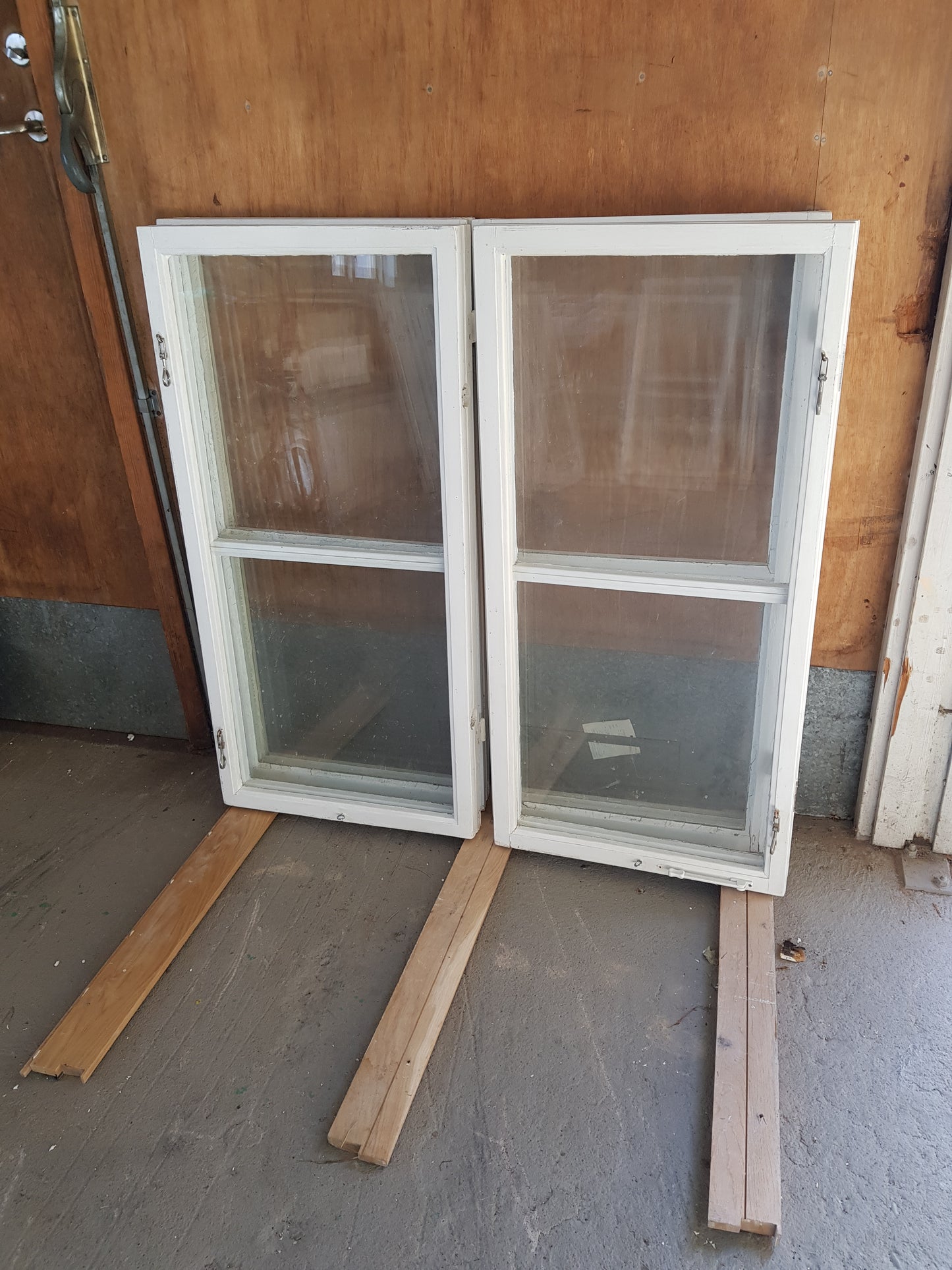 Art 852C 4st b53 h108.5 1000kr st utan karm (Borlänge)