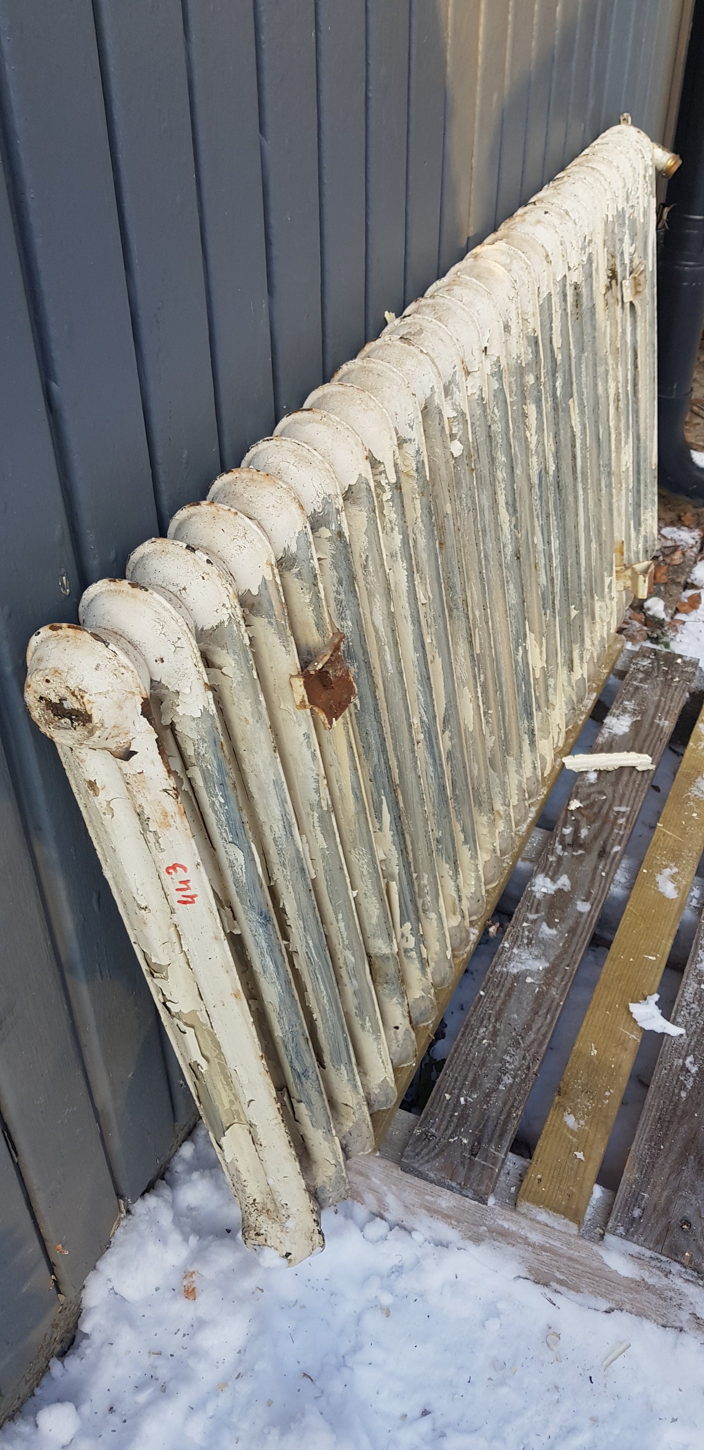 ARTIKELNUMMER 443 Fint gammal Element/Radiator B 110-120 H 60 D 8 Pris 1750KR