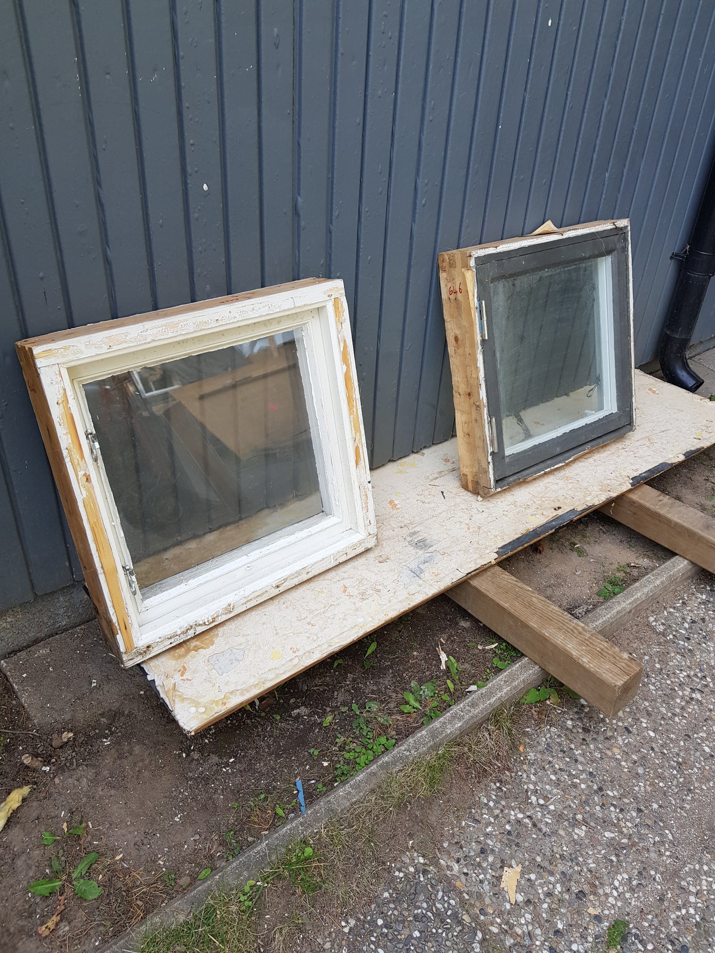 ART 646 4st B58.5 H58.5 PRIS 1300kr ST kopplade