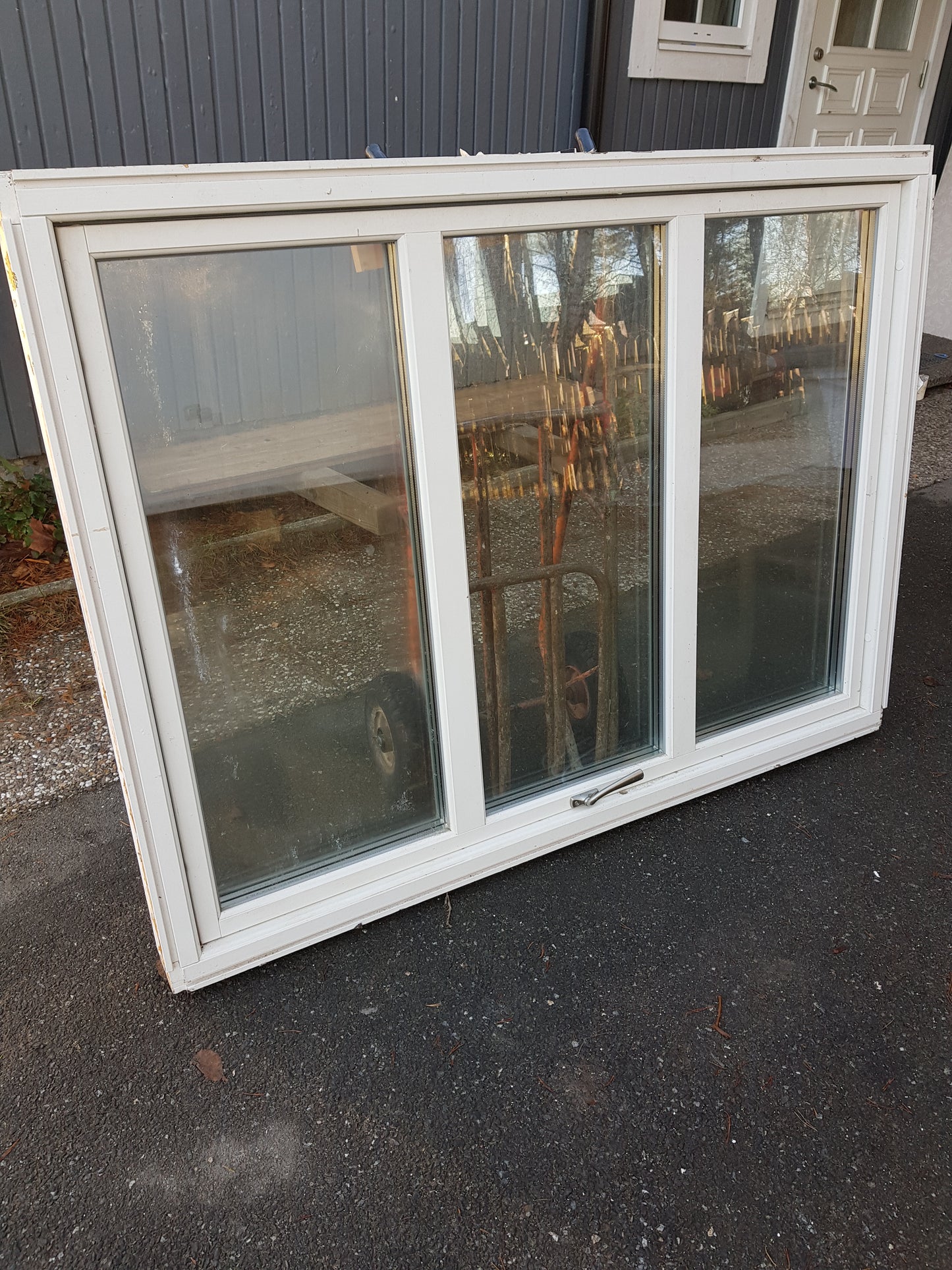 ART 754 B 160 H 120 PRIS 6500 KR 3glas mockfjärd