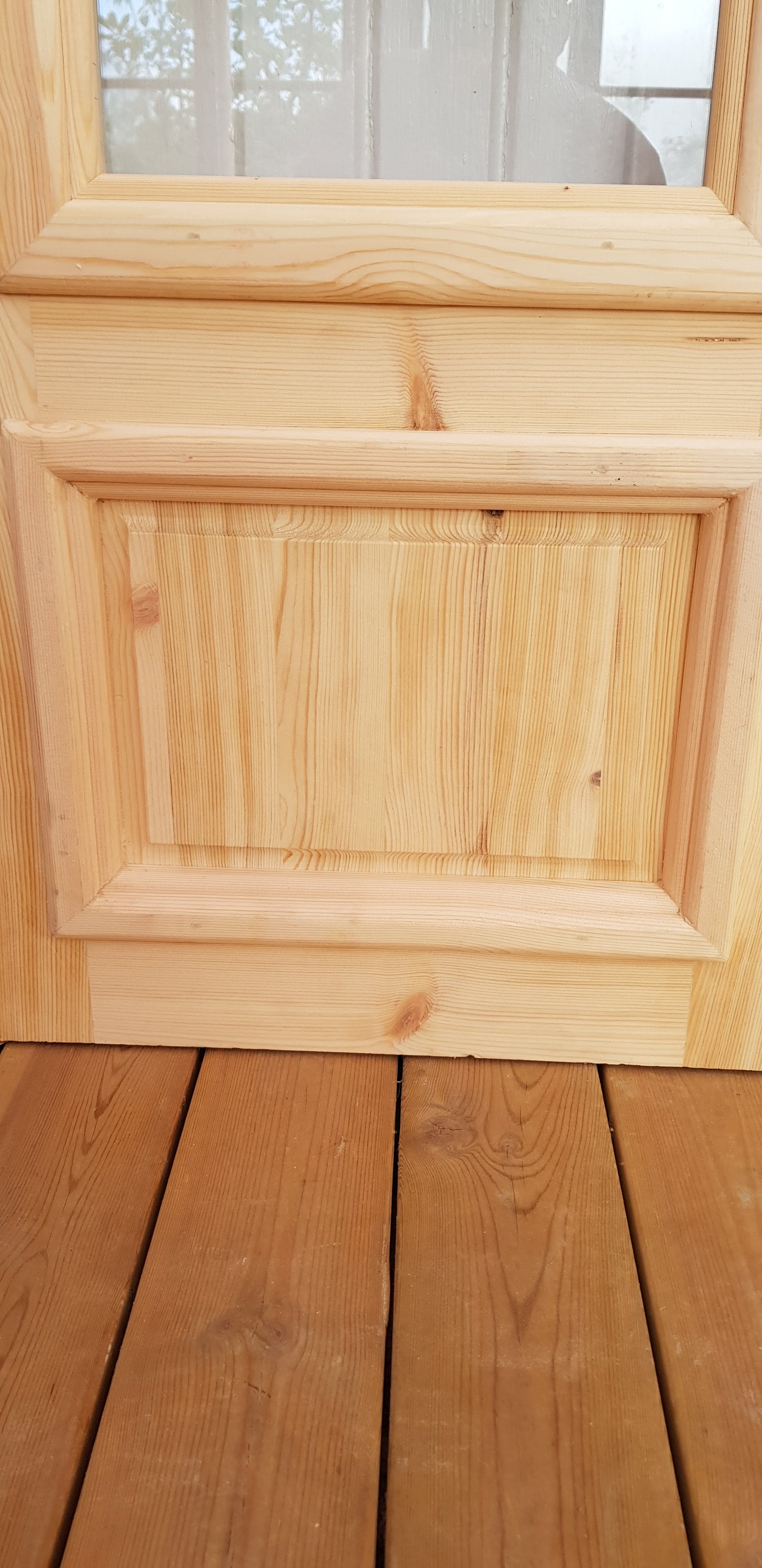 ART 655 Nytillverkad pardörr i gammal stil Mått B130 x H200 cm Öppnas utåt Handtag på höger sida Pris 15000 kr Tillkommer 1000 kr för gångjärn och låskista