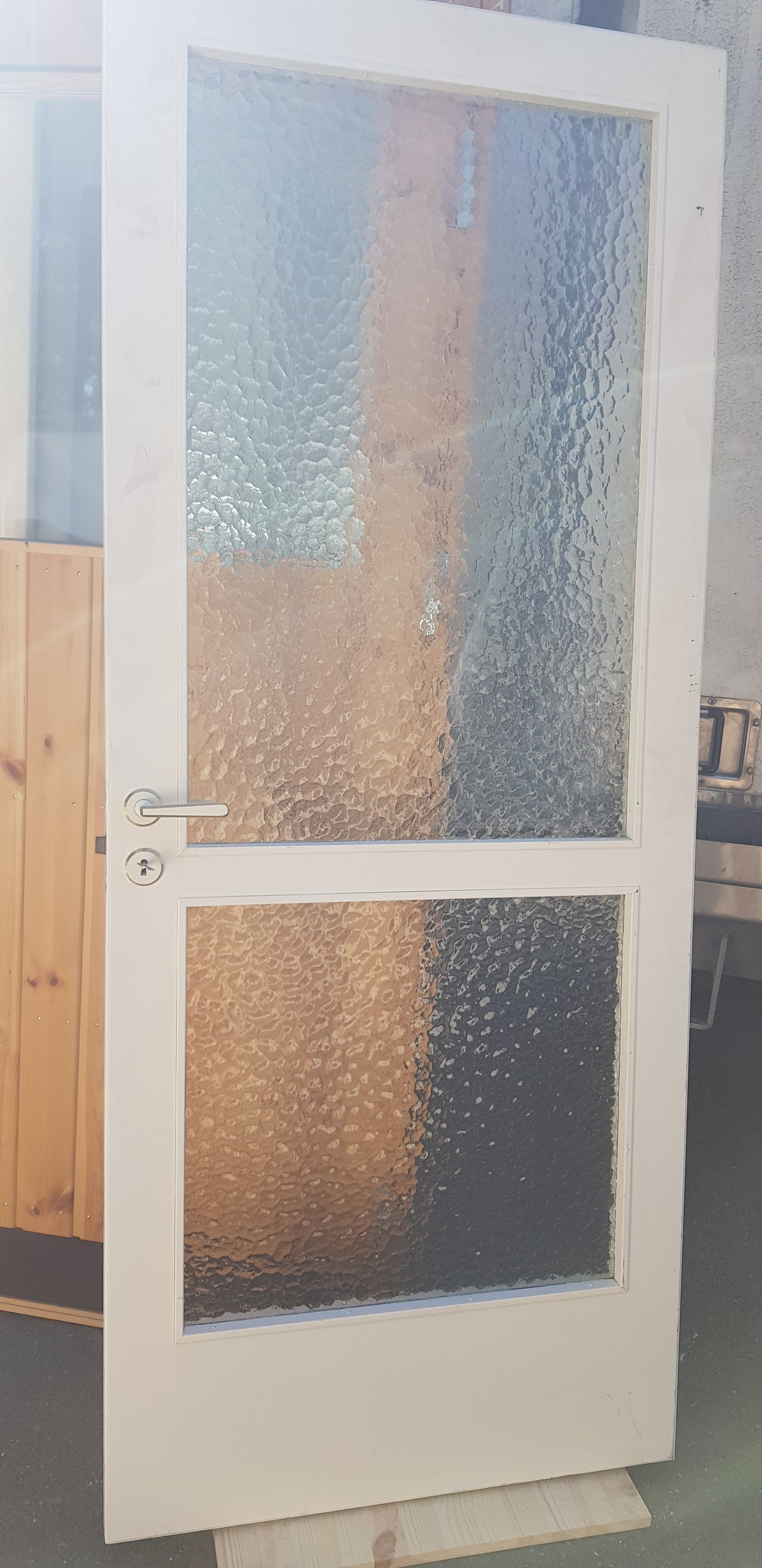 Art 8B b83 h202 d3.5 pris 2500 kr vänster utan karm