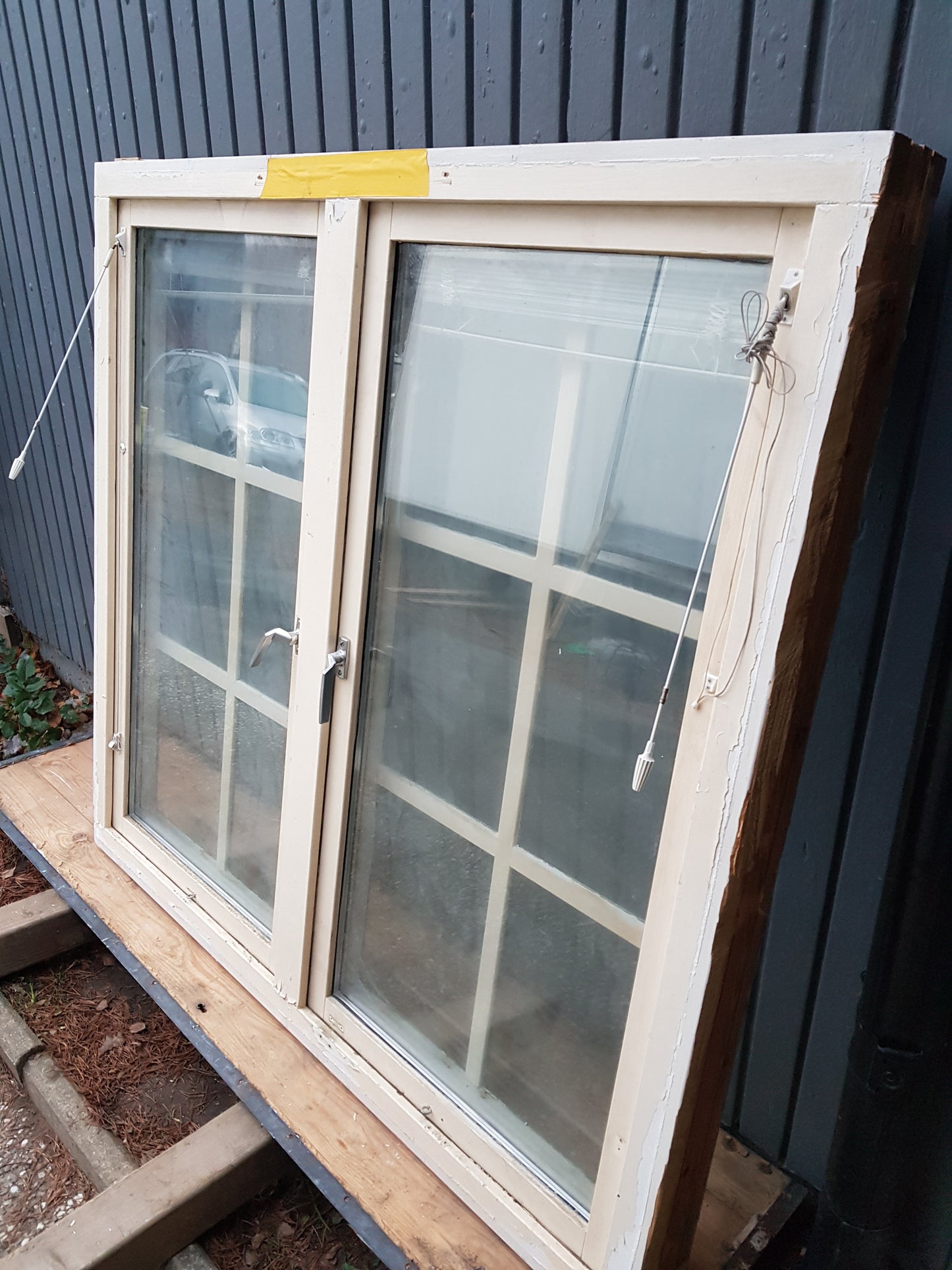 ART 786 B 140 H 130 D 10.5 5000 KR UTÅT 3GLAS
