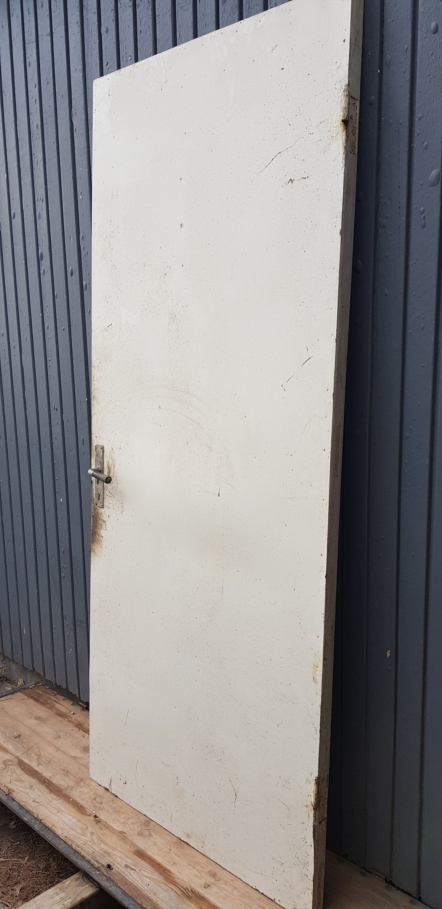Art 20i b84.5 × h203 D5 pr 4000 kr går att ta bort skivan ser likadan utsidan och insidan