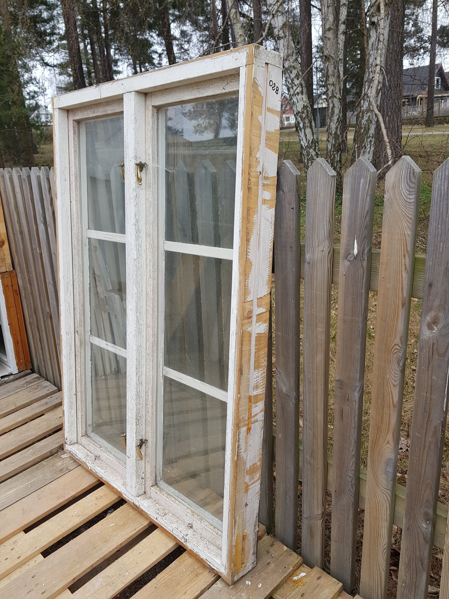 Art 02B 1st B98.5 H138.5 D10.5 kopplade med äkta spröjs 4500 kr